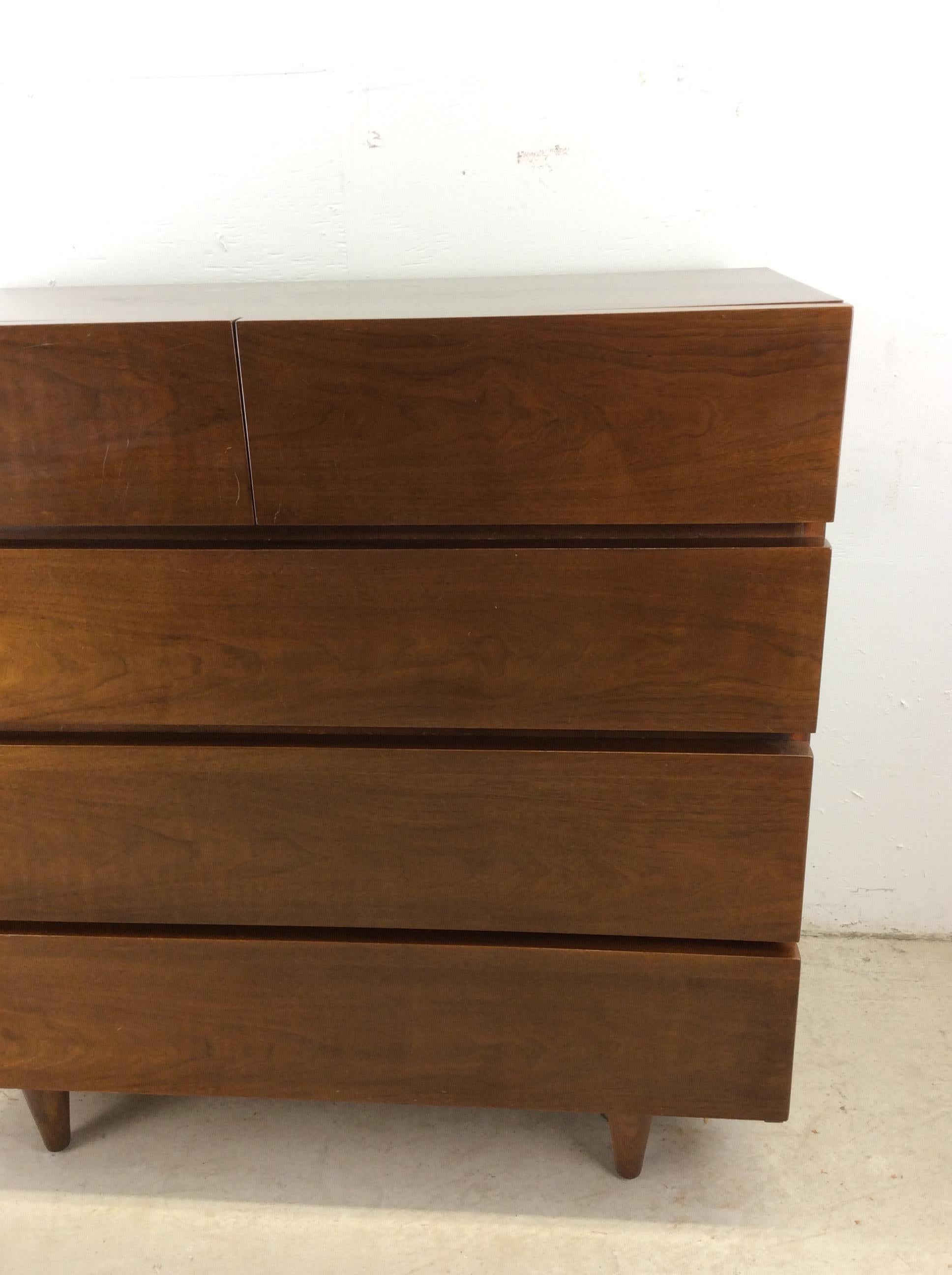 Mid Century Modern 5 Drawer Highboy Dresser by American of Martinsville In Good Condition In Freehold, NJ