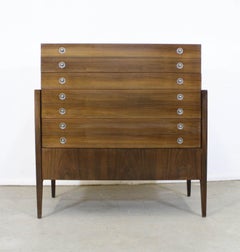 Mid-Century Modern 5-Drawer Walnut Tall Chest of Drawers Dresser