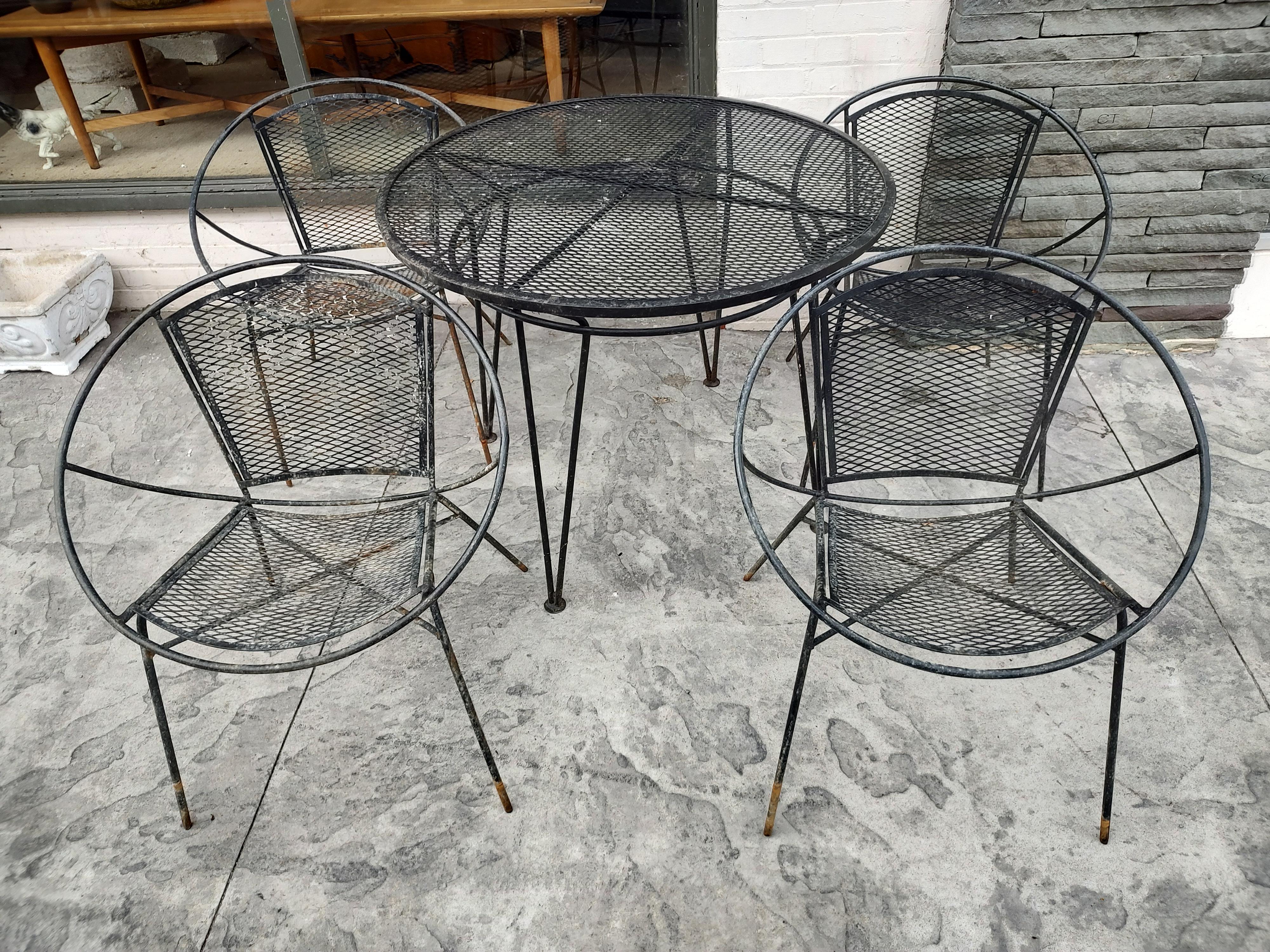 Mid-Century Modern 5pc Iron Hoop Chairs with Table by Maurizio Tempestini For Sale 5