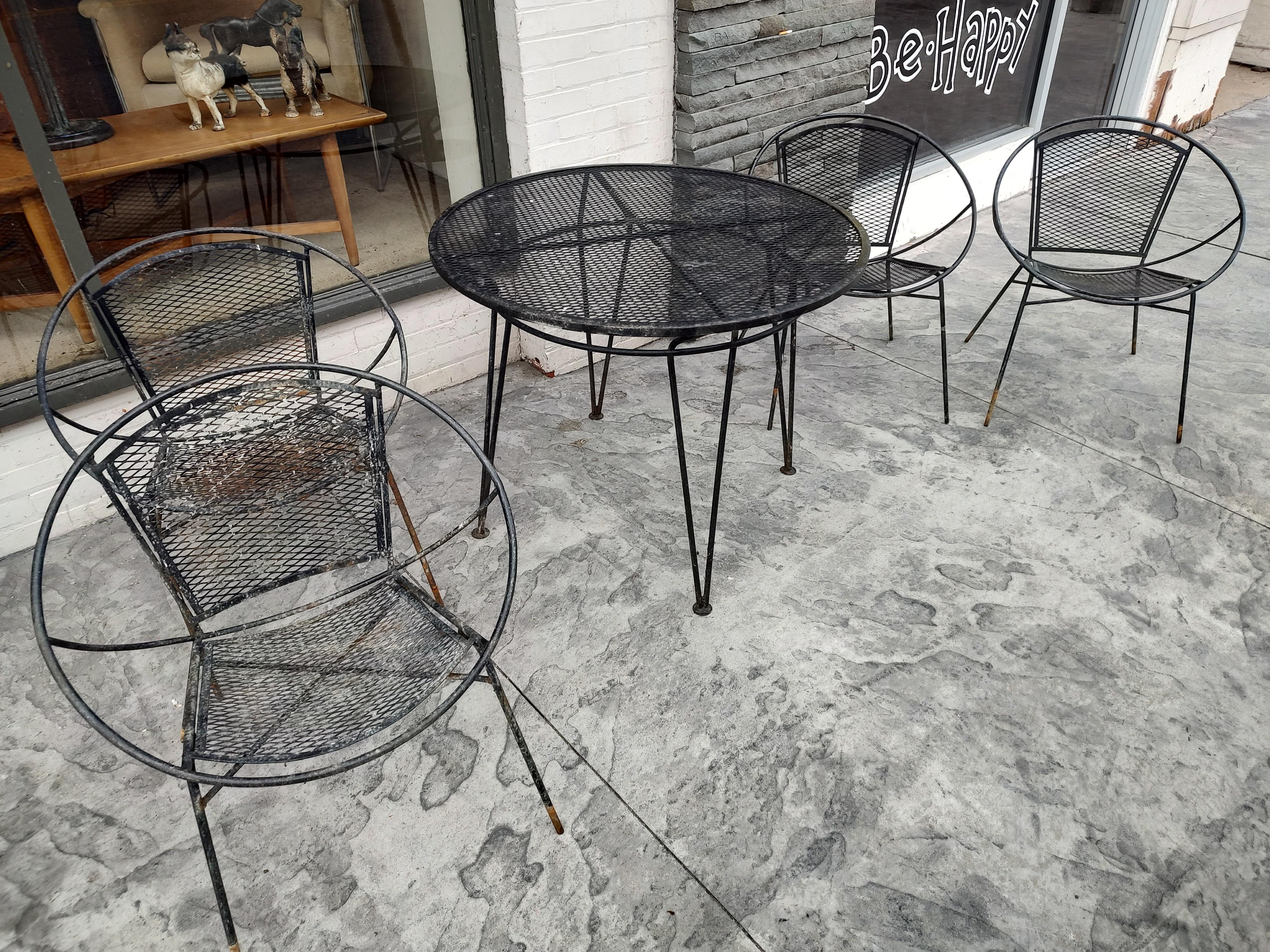 Mid-Century Modern 5pc Iron Hoop Chairs with Table by Maurizio Tempestini For Sale 2