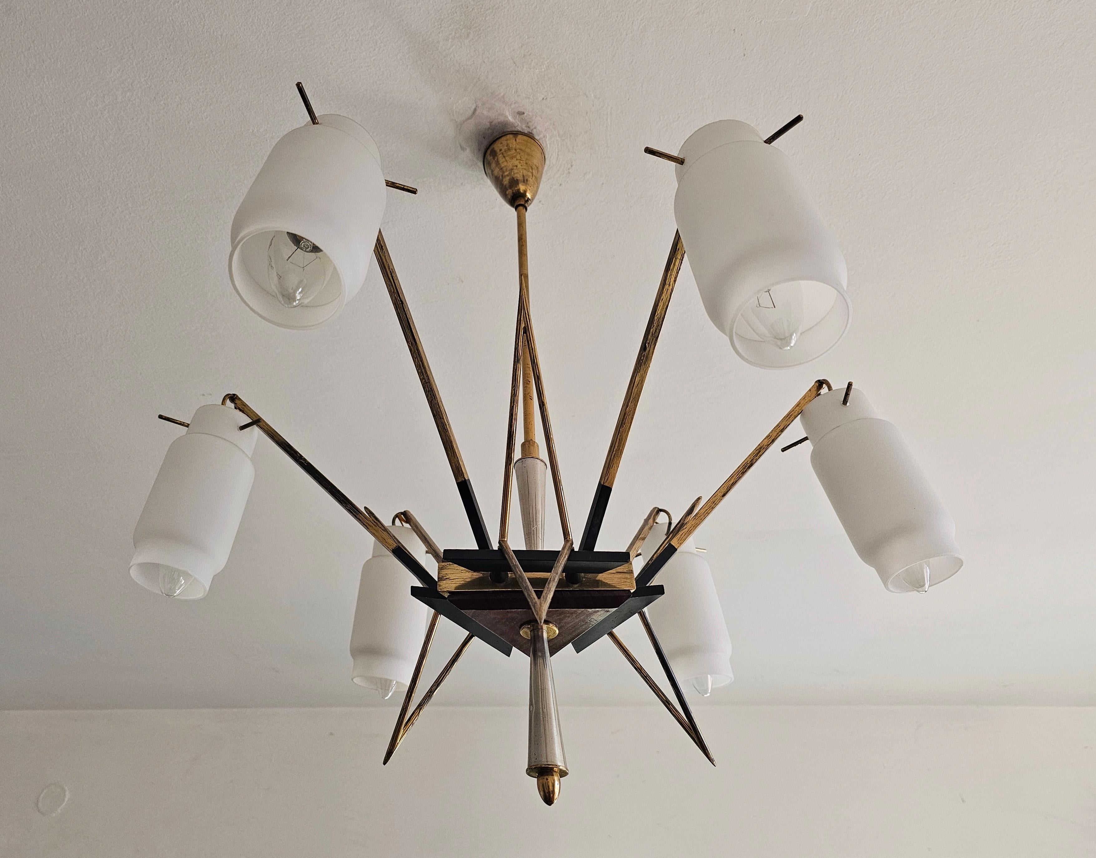 Mid Century Modern 6-Arm Brass Chandelier attr. to Stilnovo, Italy 1950s For Sale 3