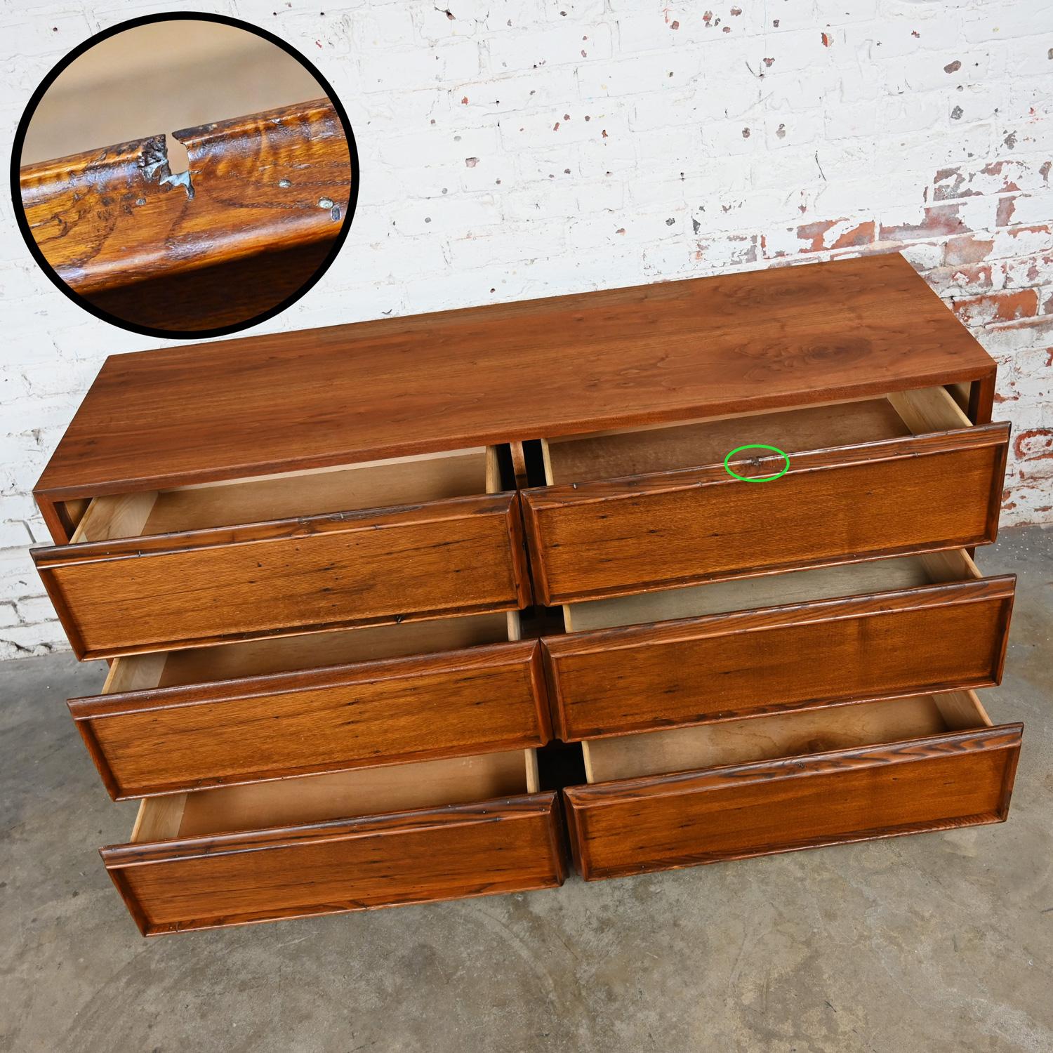 Mid Century Modern 6 Drawer Dresser by Dillingham Walnut & Pecky Cypress For Sale 6