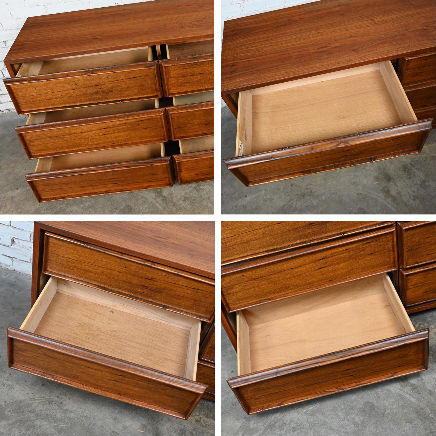 Mid Century Modern 6 Drawer Dresser by Dillingham Walnut & Pecky Cypress 13