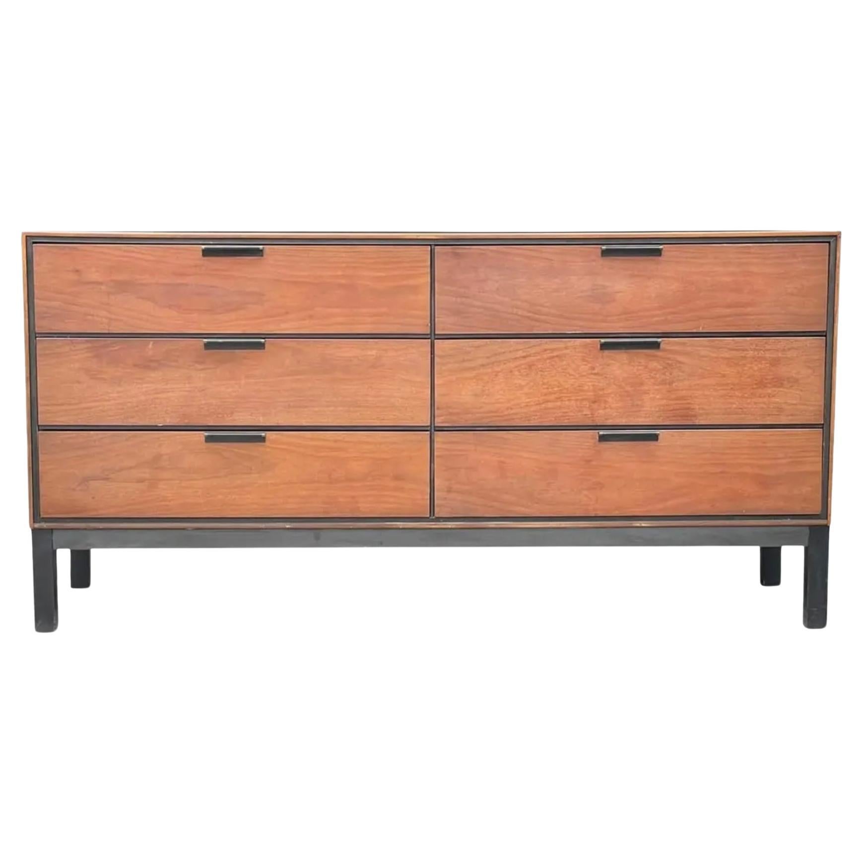 Mid Century Modern 6 drawer walnut low dresser with black lacquered wood base For Sale