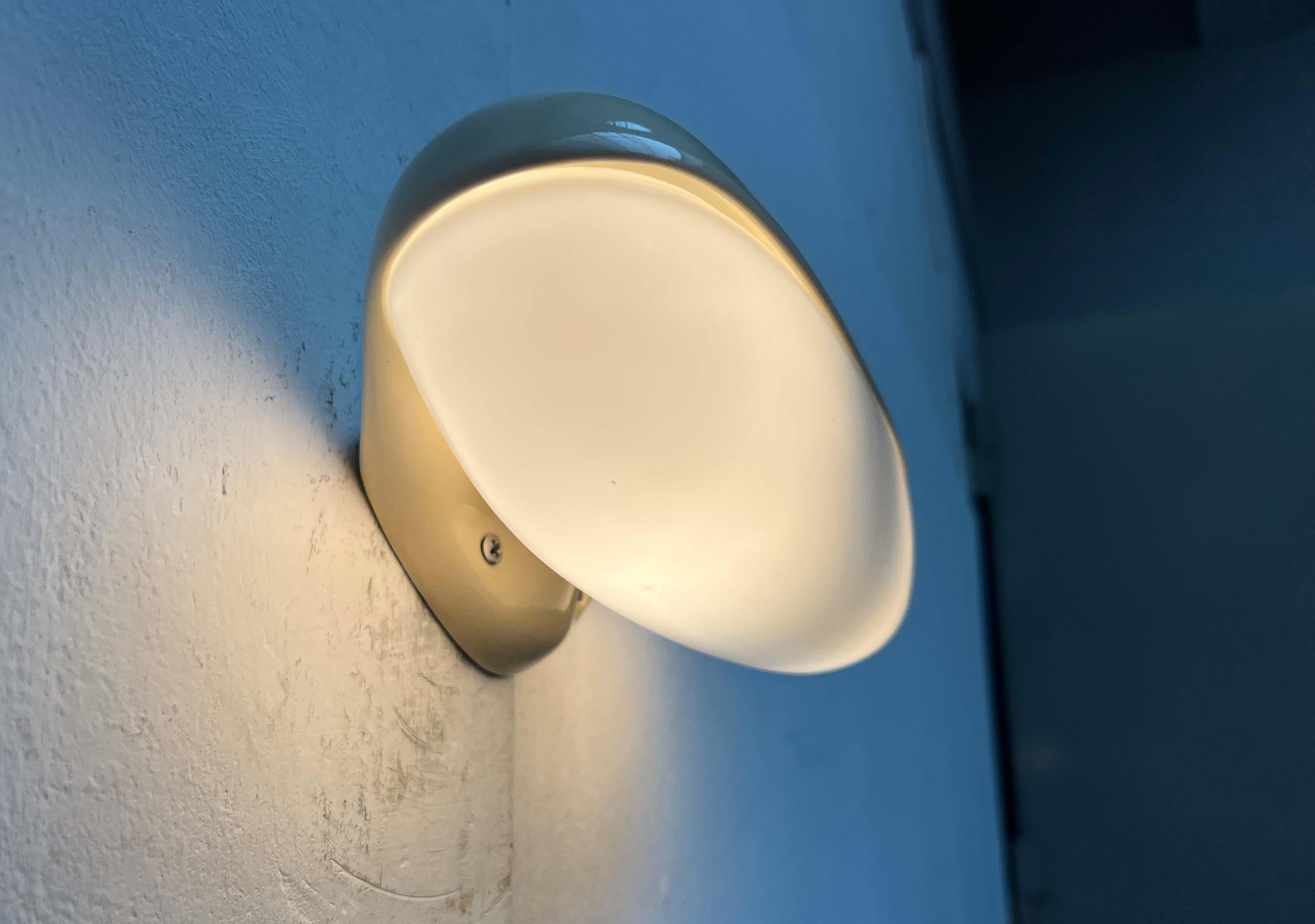 Lámpara de pared con espejo 6111, moderna de mediados de siglo, de Wilhelm Wagenfeld para Lindner, años 50 en venta 6