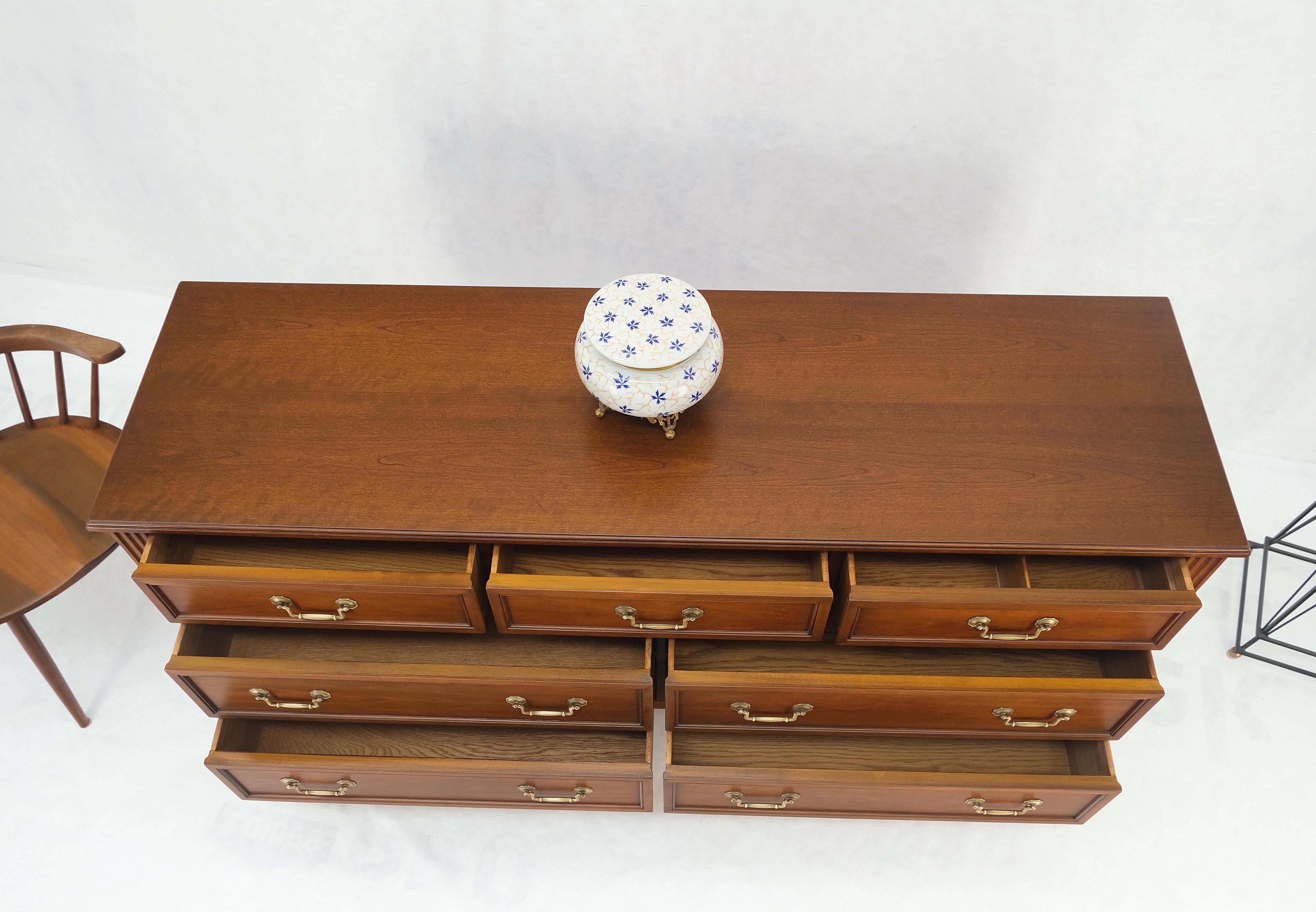 Lacquered Mid-Century Modern 7 Drawers Brass Drop Pulls Long Walnut Dresser Credenza Mint! For Sale