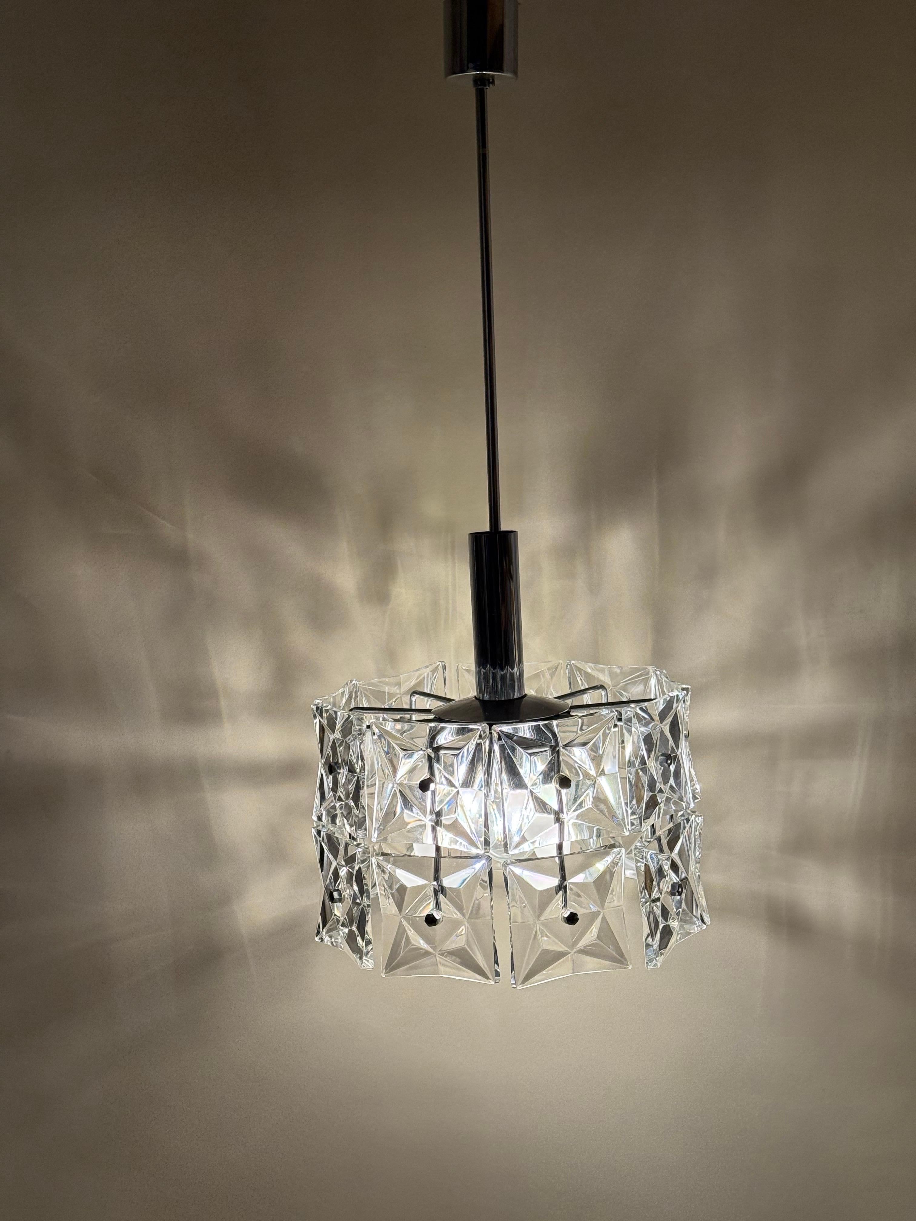 Lampada a sospensione in cristallo a 7 luci di Kinkeldey Germania, stile metà secolo moderno in vendita 8