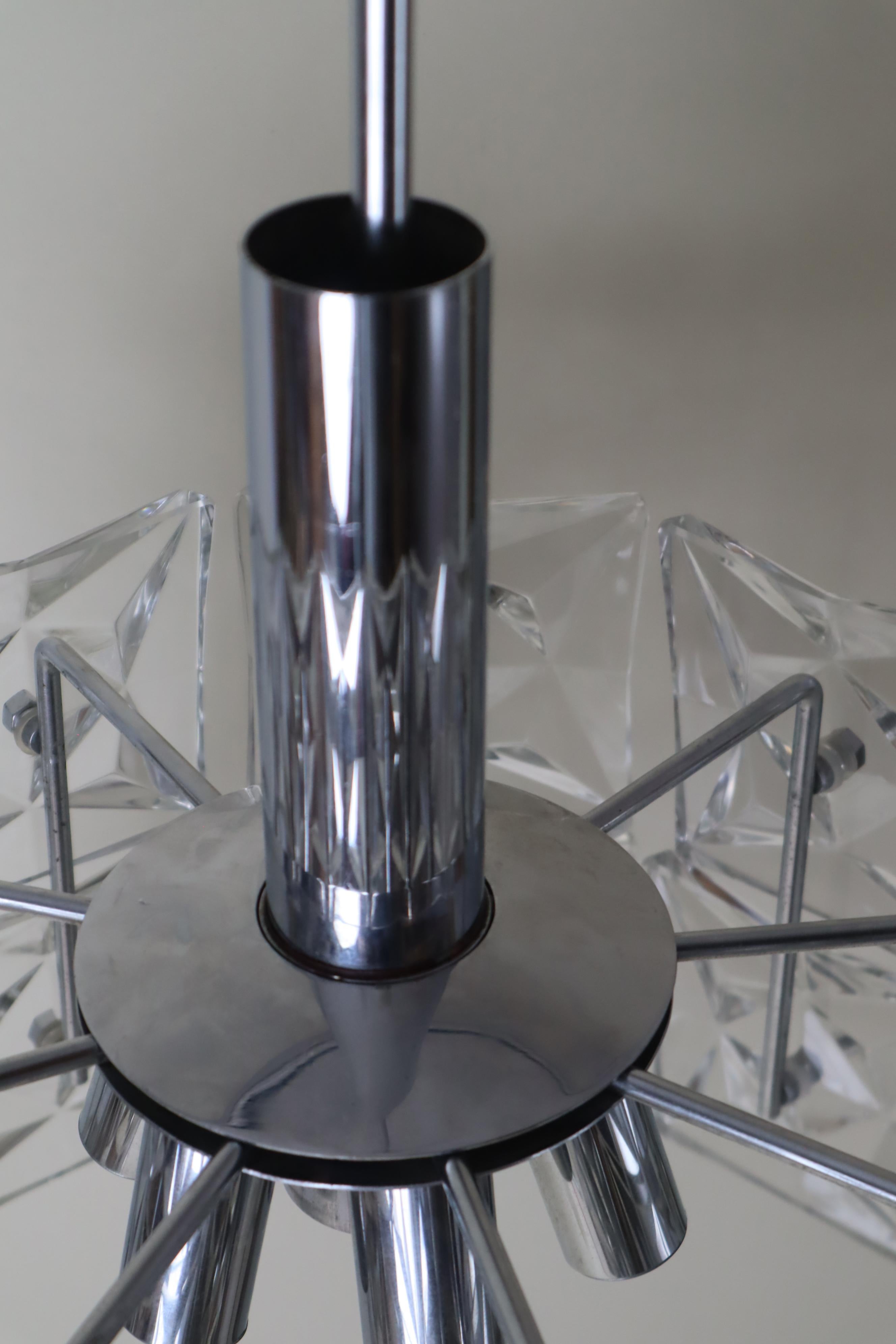 Tedesco Lampada a sospensione in cristallo a 7 luci di Kinkeldey Germania, stile metà secolo moderno in vendita