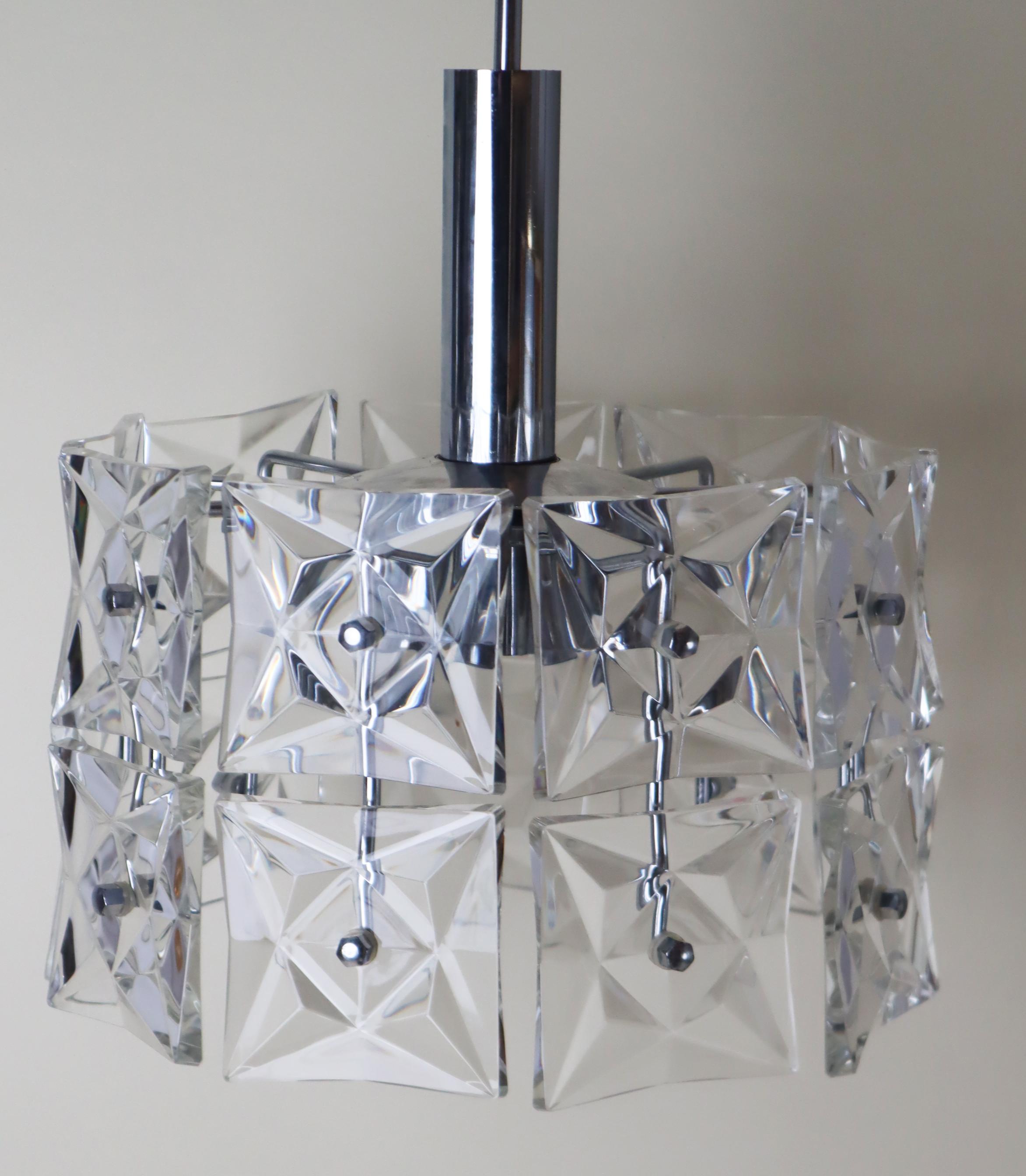 Lampada a sospensione in cristallo a 7 luci di Kinkeldey Germania, stile metà secolo moderno In condizioni buone in vendita a Hannover, DE