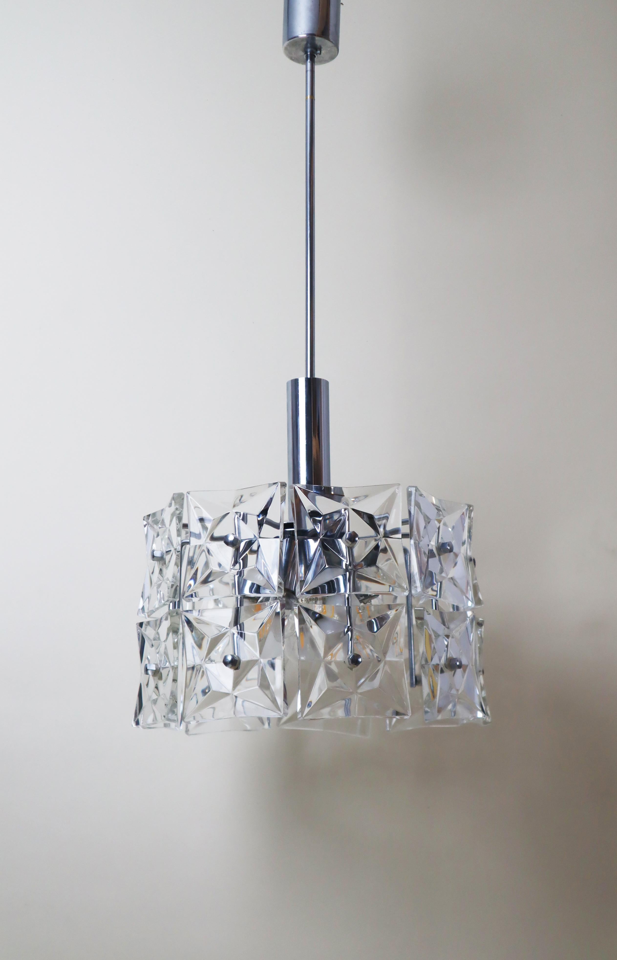 Lampada a sospensione in cristallo a 7 luci di Kinkeldey Germania, stile metà secolo moderno in vendita 1