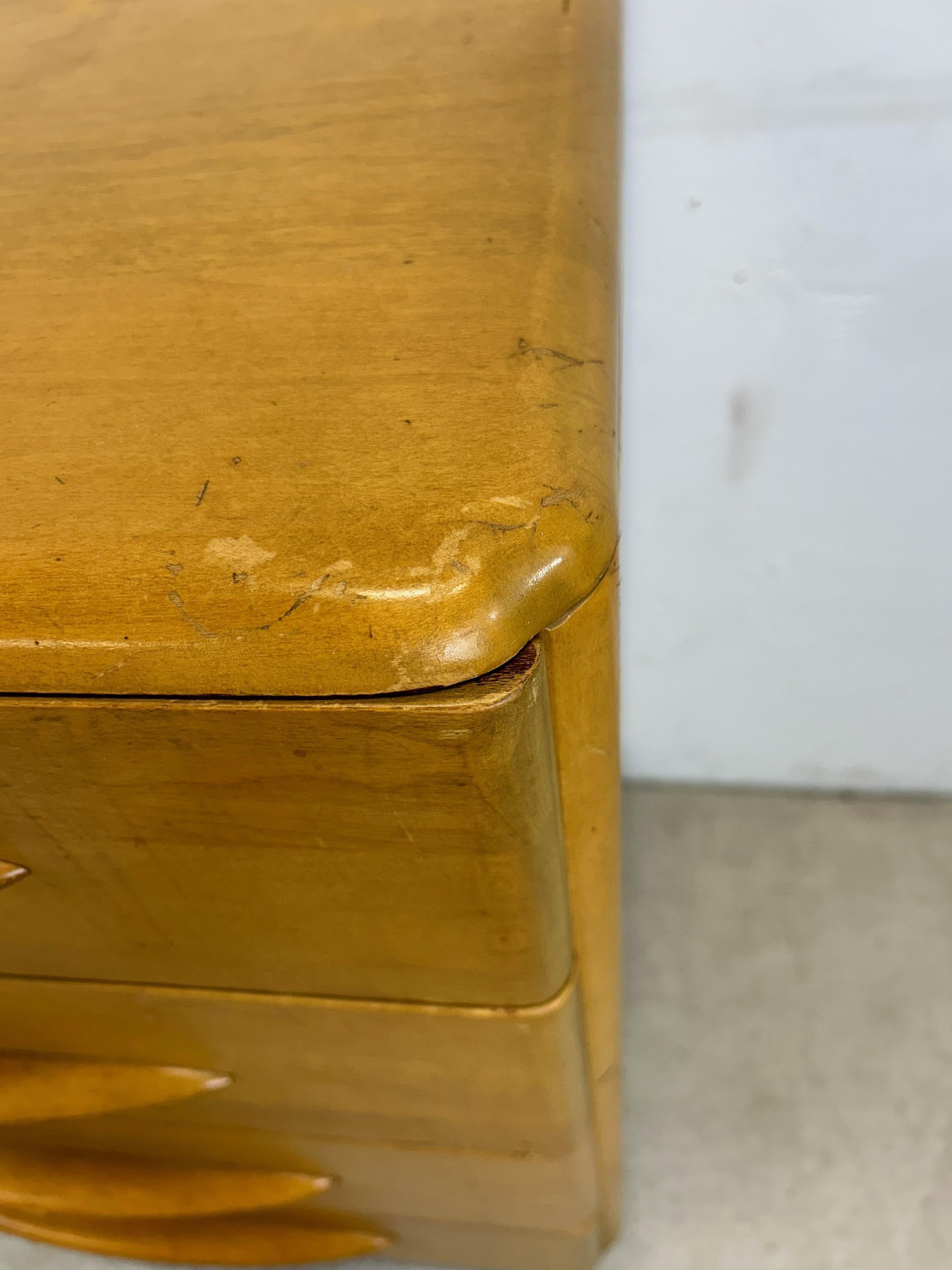 Comò basso a 8 cassetti in stile Heywood Wakefield, stile metà secolo moderno in vendita 5