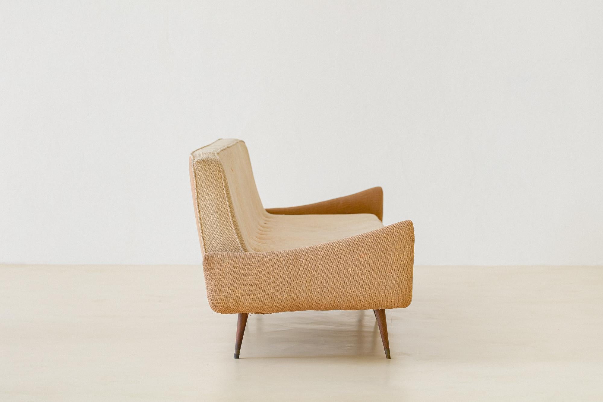 Milieu du XXe siècle Sofa 801 du designer brésilien Jorge Zalszupin, 1959 en vente