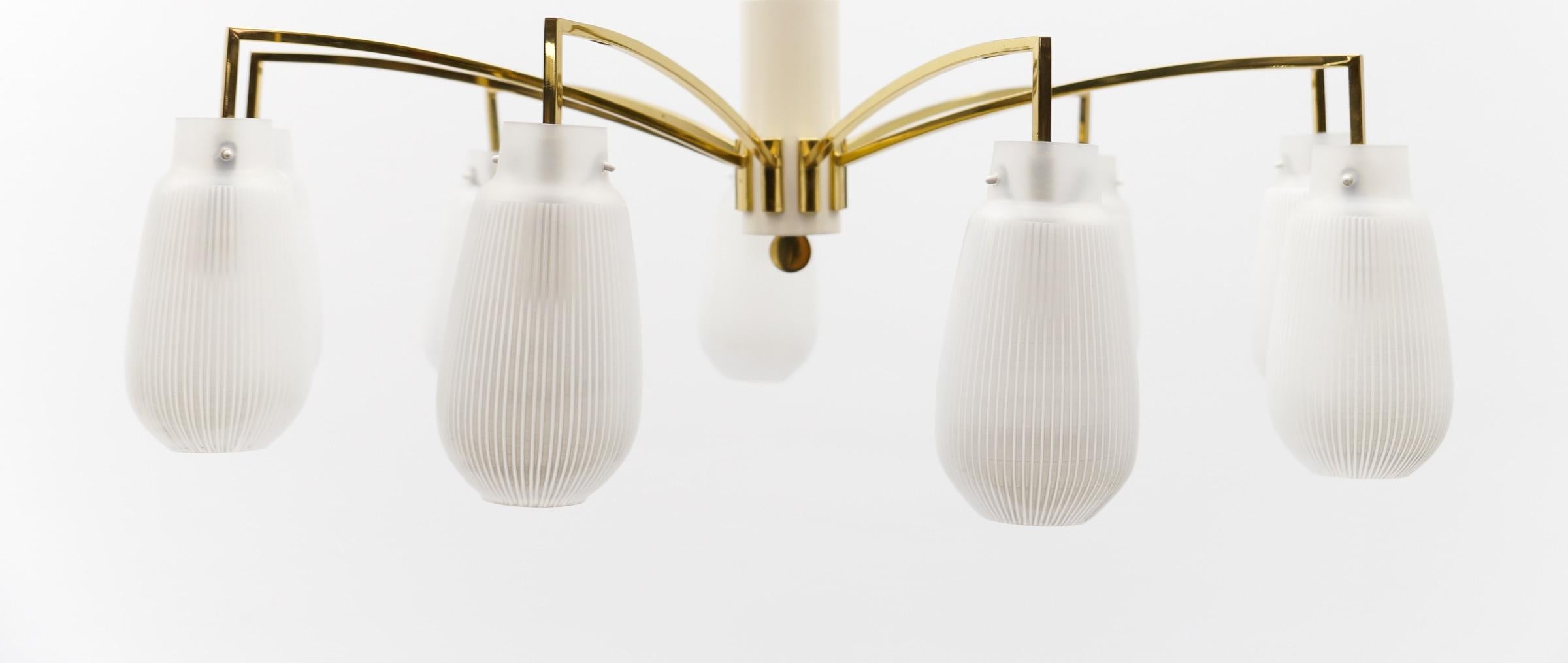 Italiano Lampada Sputnik Modern a 9 bracci in ottone e vetro, 1950 in vendita