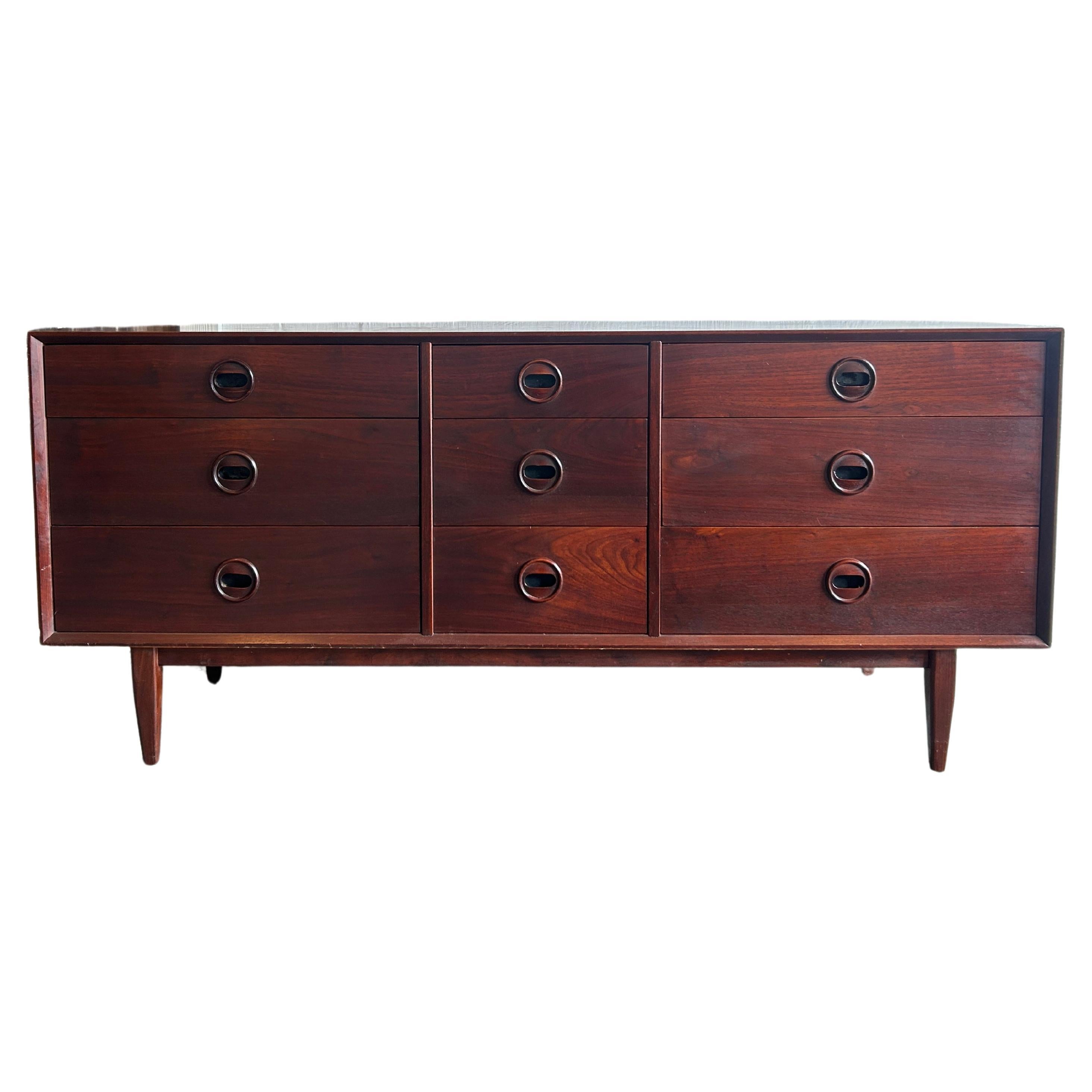 mid century modern 9 drawer credenza walnut dresser with carved handles  For Sale