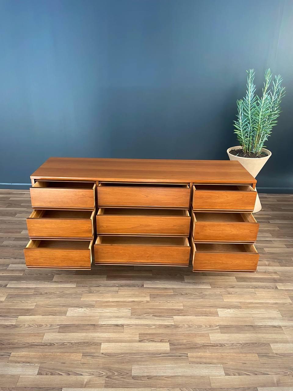 Mid-20th Century Newly Refinished - Mid-Century Modern 9-Drawer Dresser by Harmony House