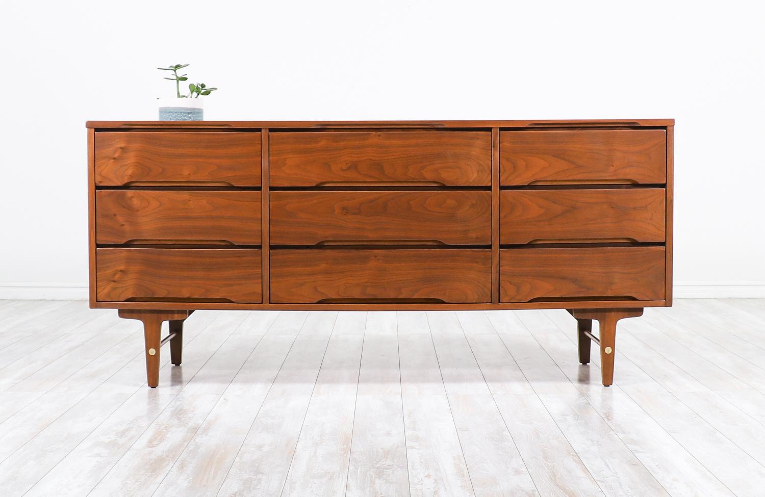 Mid-Century Modern 9-drawer dresser by Stanley Furniture.