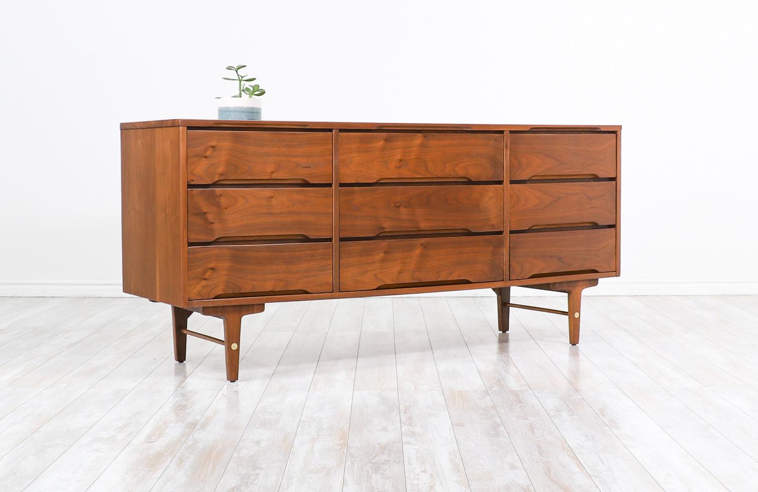 9 drawer mid century dresser