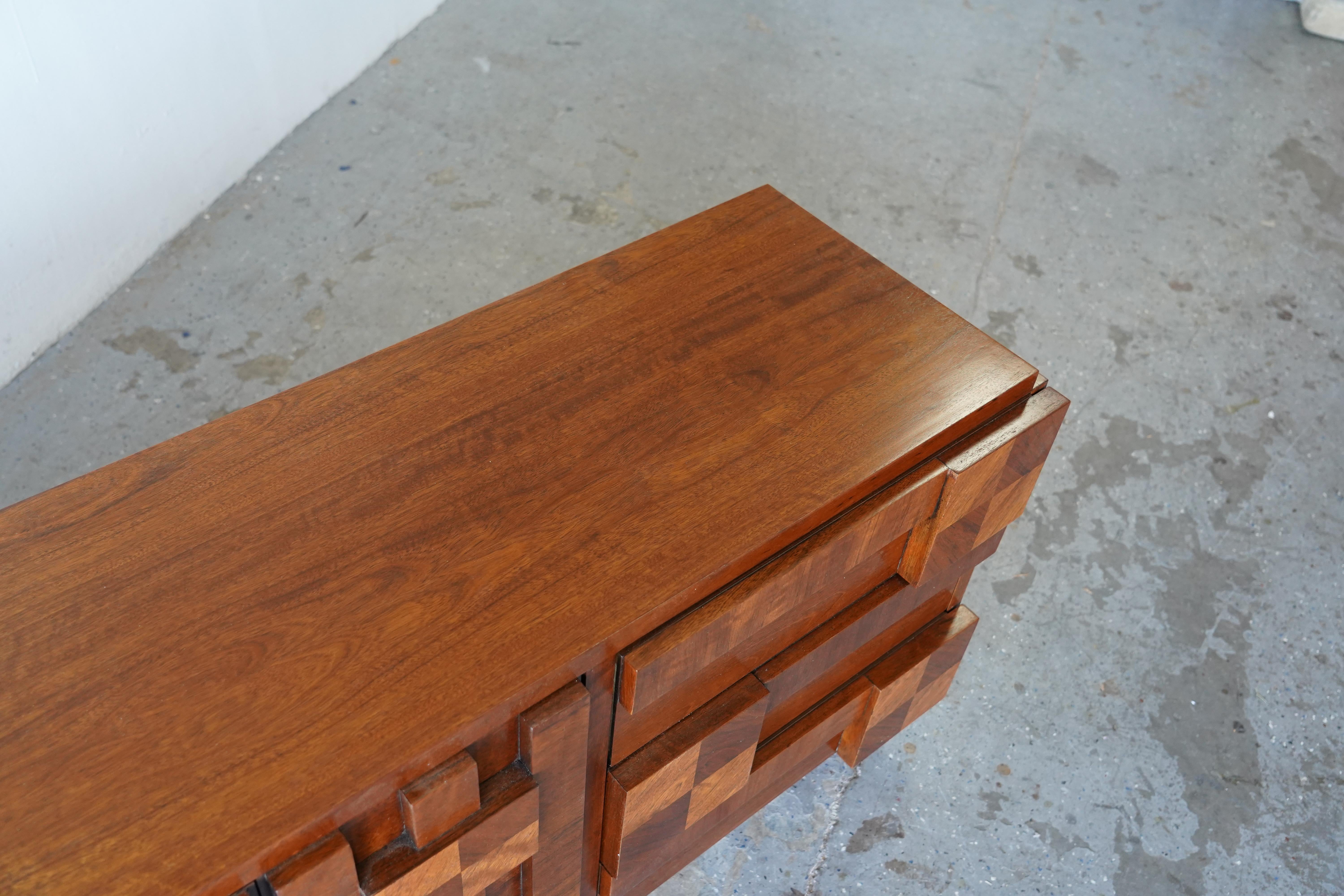 Mid Century Modern 9 Drawer Dresser/Credenza/Media Center Staccato Lane. 4