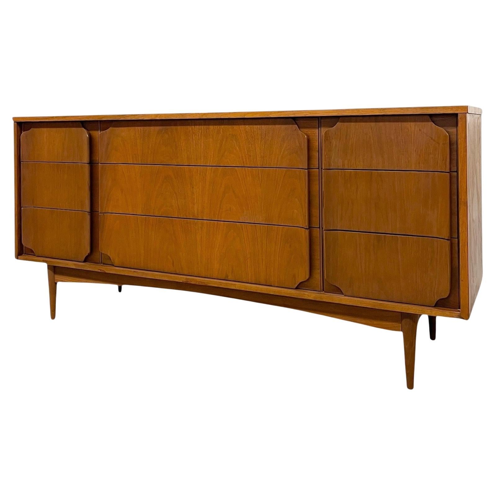 Mid-Century Modern 9-Drawer Dresser with Sculpted DrawerFronts
