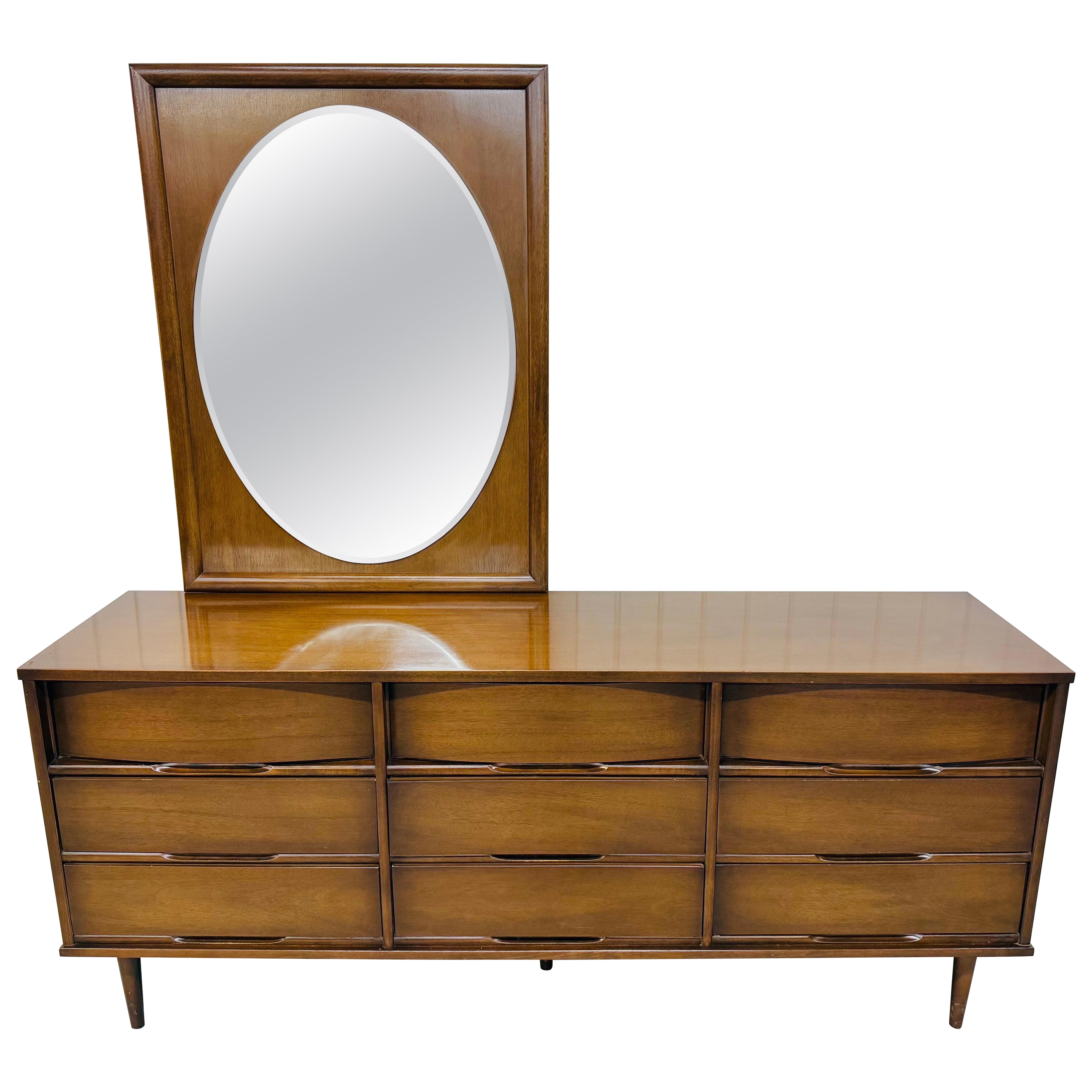 Mid-Century Modern 9-Drawer Walnut Dressed W/Mirror