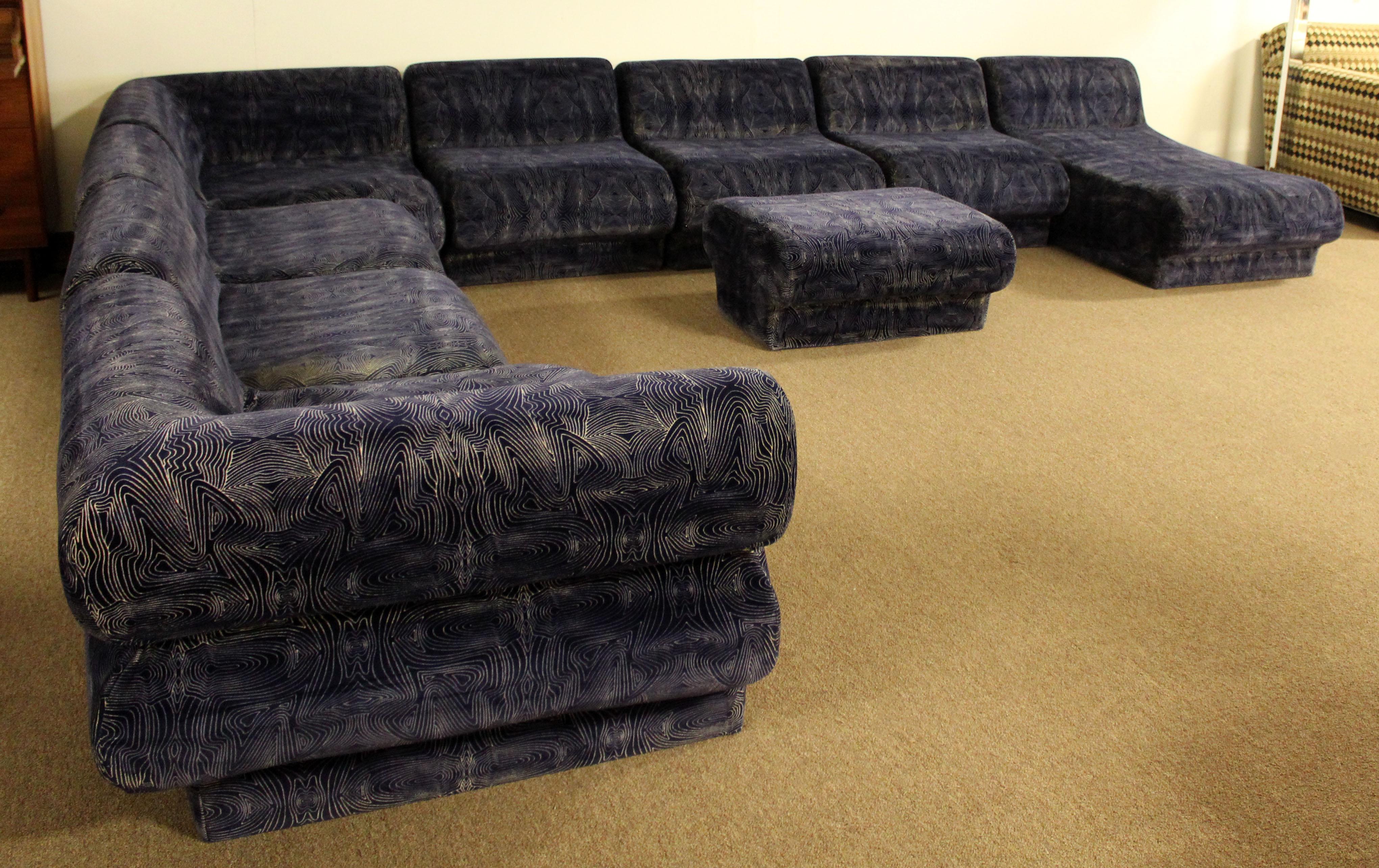 Late 20th Century Mid-Century Modern 9-Piece Modular Serpentine Preview Blue Velvet Sectional Sofa