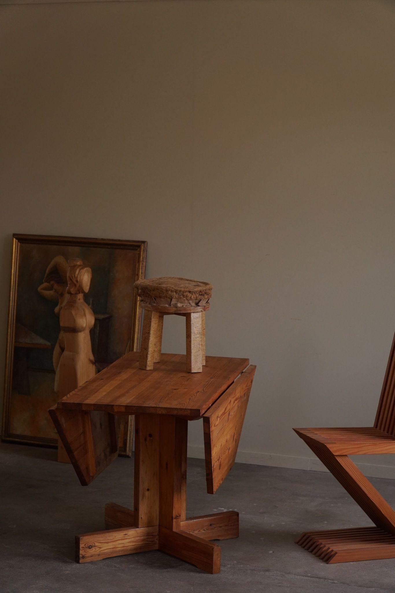 Mid Century Modern, A Asymmetric Swedish Folding / Flip Table in Pine, 1950s 10