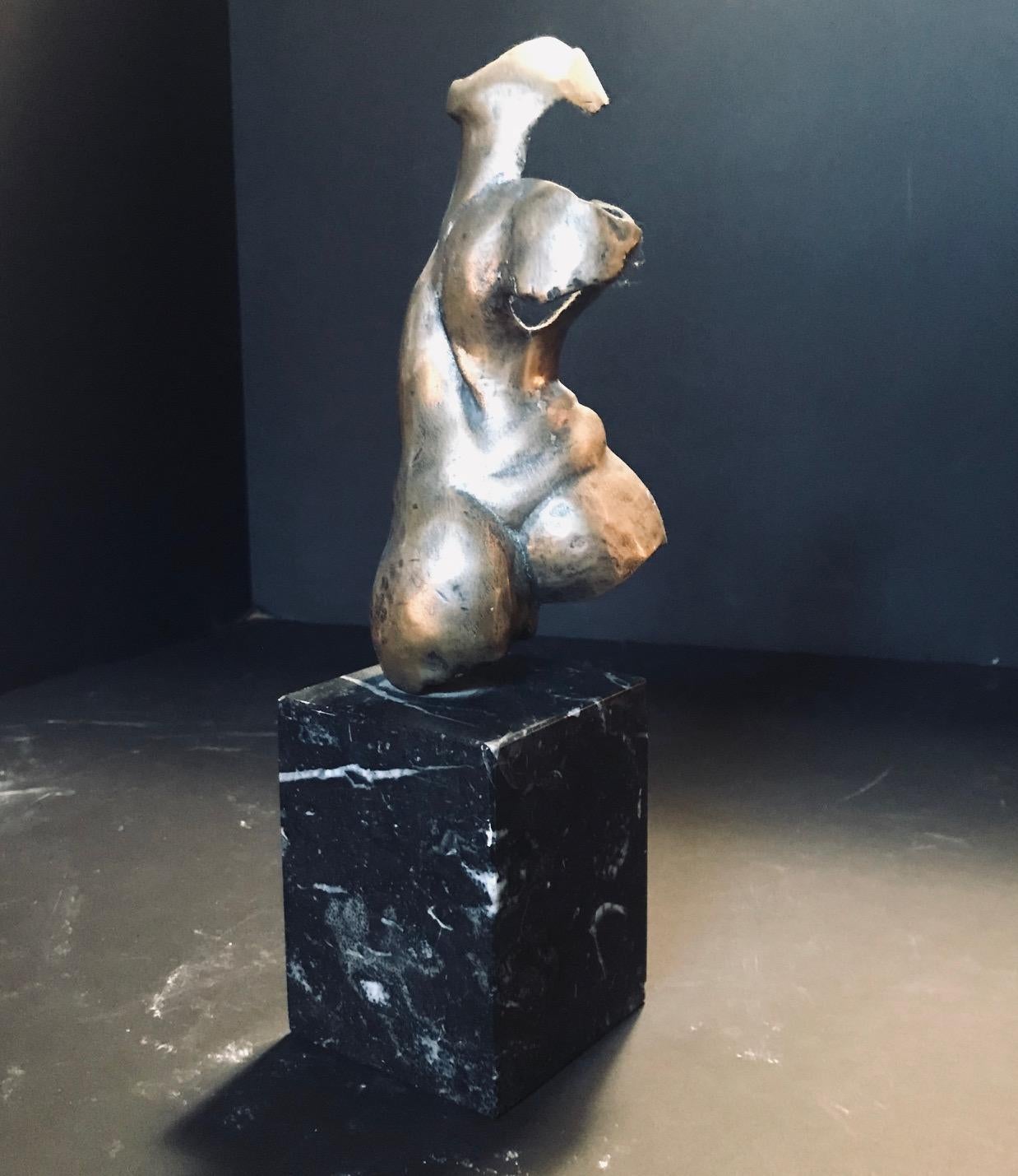 Abstrakte weibliche Torso-Skulptur aus Bronze, Mid-Century Modern (Unbekannt) im Angebot