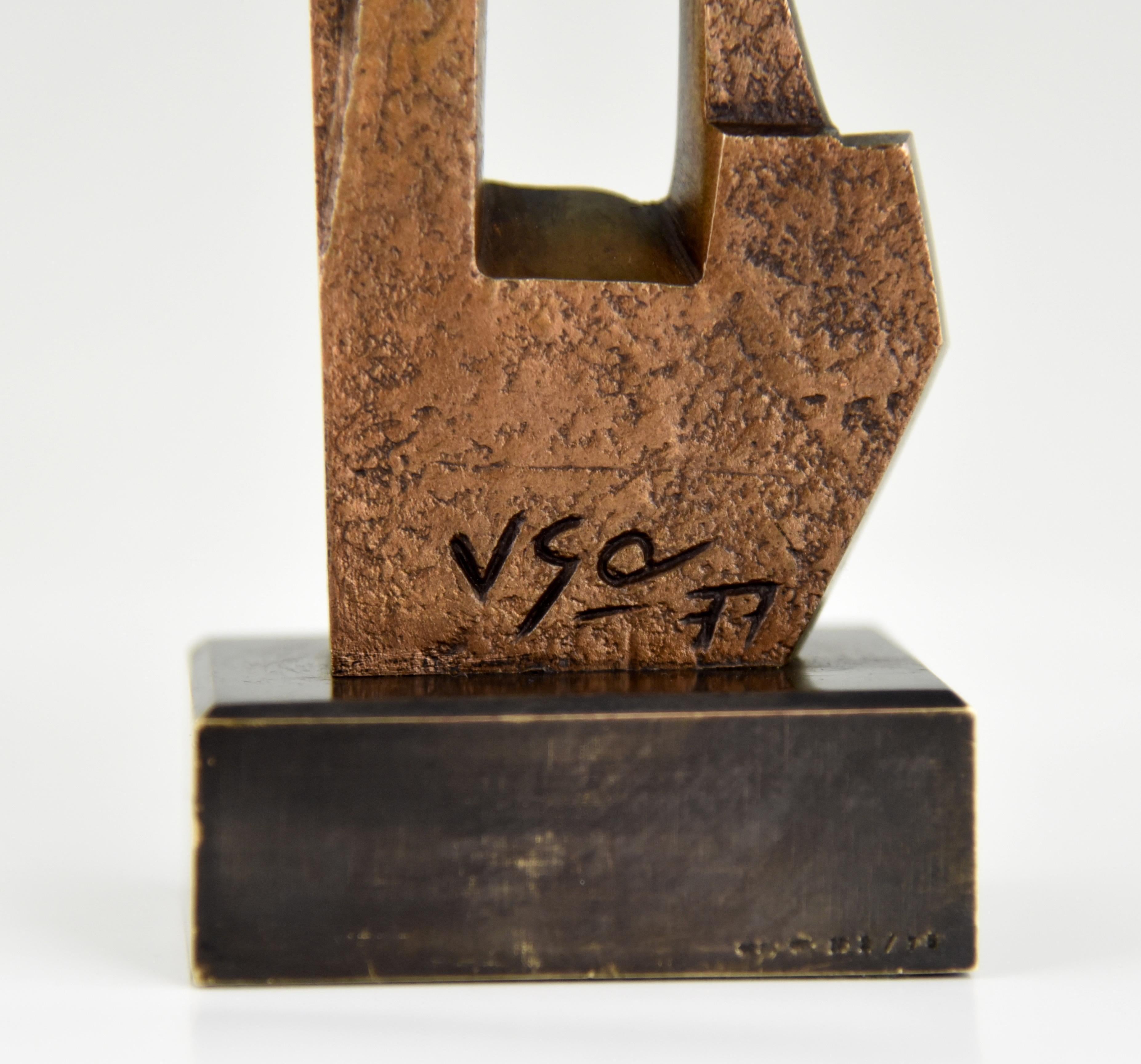 Abstrakte Bronzeskulptur aus der Jahrhundertmitte VSO:: 1970 3