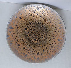 Plat en cuivre émaillé à design abstrait du milieu du siècle dernier Harold Tishler 1950s