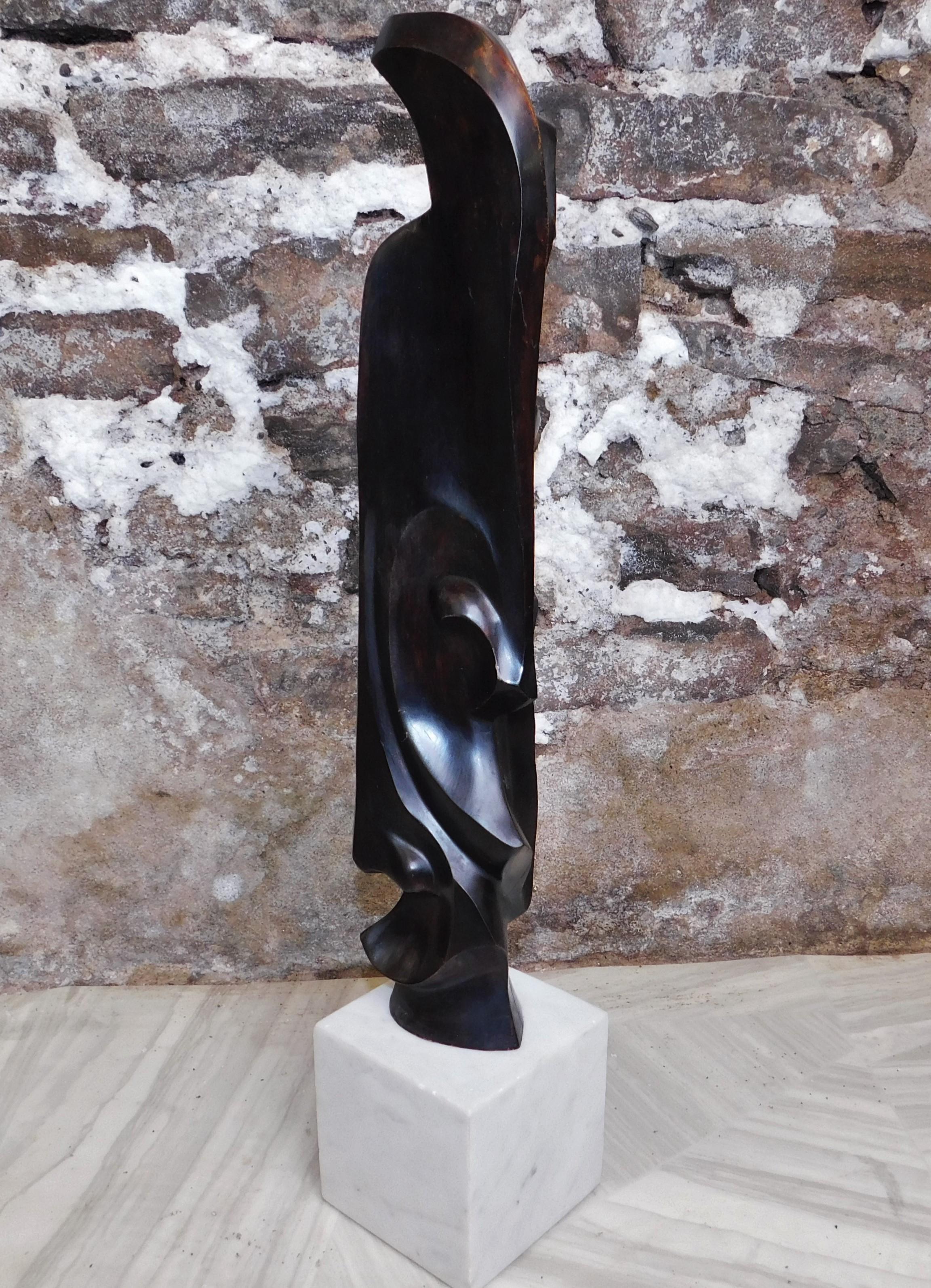 Mid-Century Modern Abstract Ebony Wood Faces Sculpture with Marble Base In Good Condition For Sale In Hamilton, Ontario