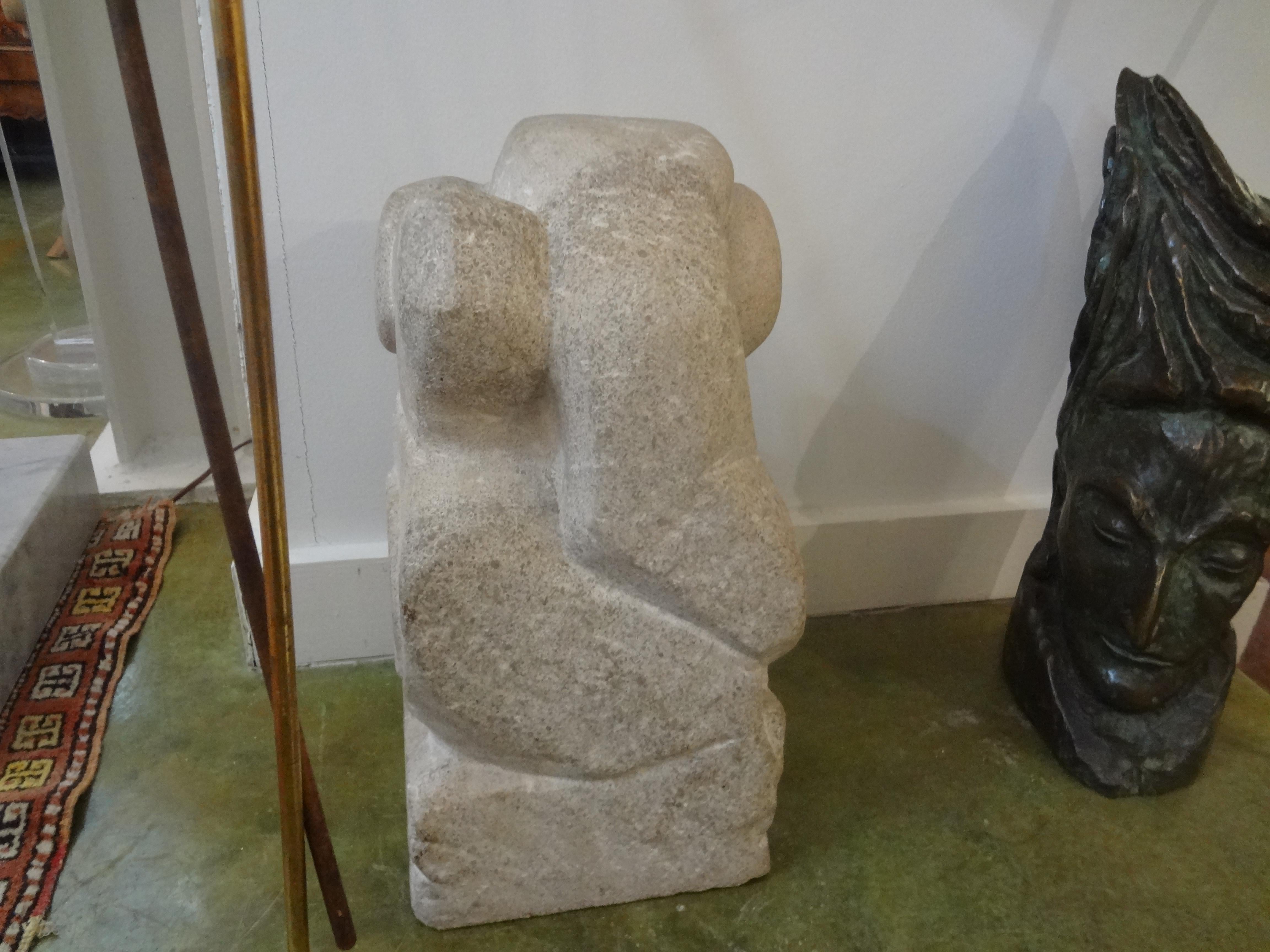 Abstrakte Granit-Skulptur, Moderne der Mitte des Jahrhunderts im Angebot 3
