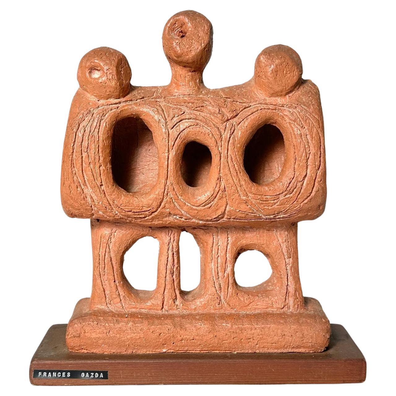 Escultura de cerámica figurativa abstracta modernista de mediados de siglo firmada por Fran Gazda en venta