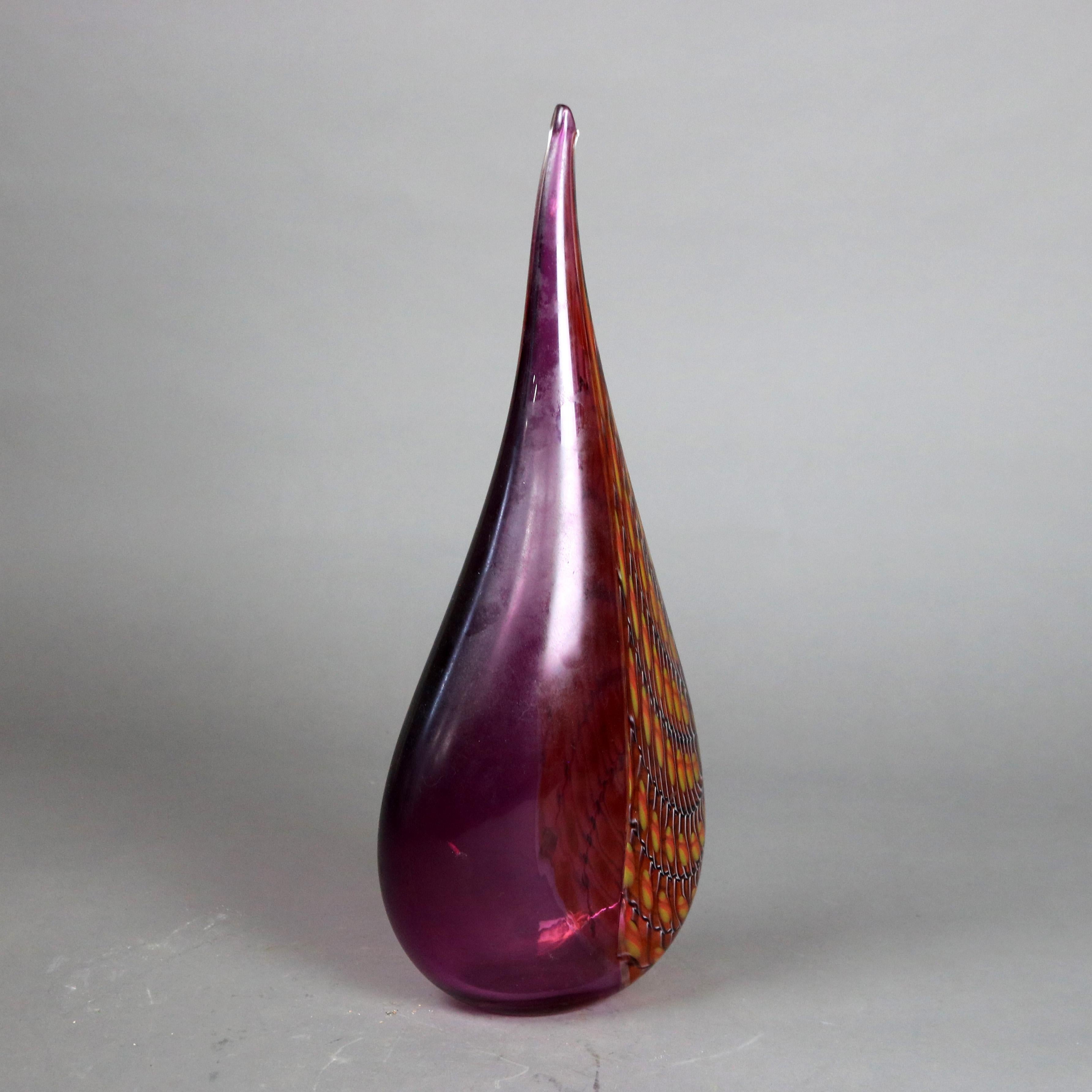 Mid-Century moderno Vaso di vetro artistico con piume astratte della metà del secolo scorso C1960 in vendita