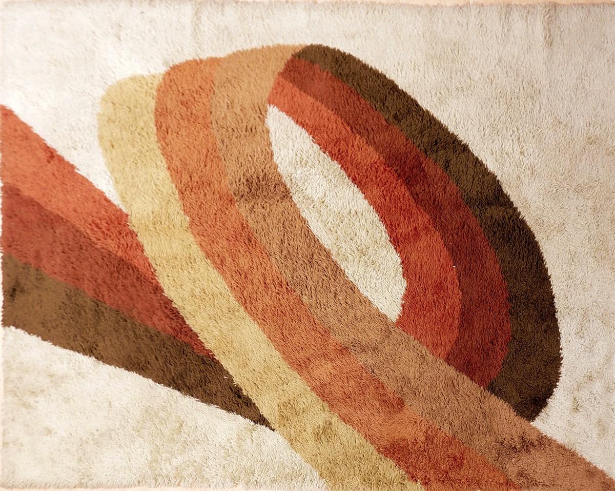 Mid-Century Modern Abstract Wool Rug, 1970s For Sale 2