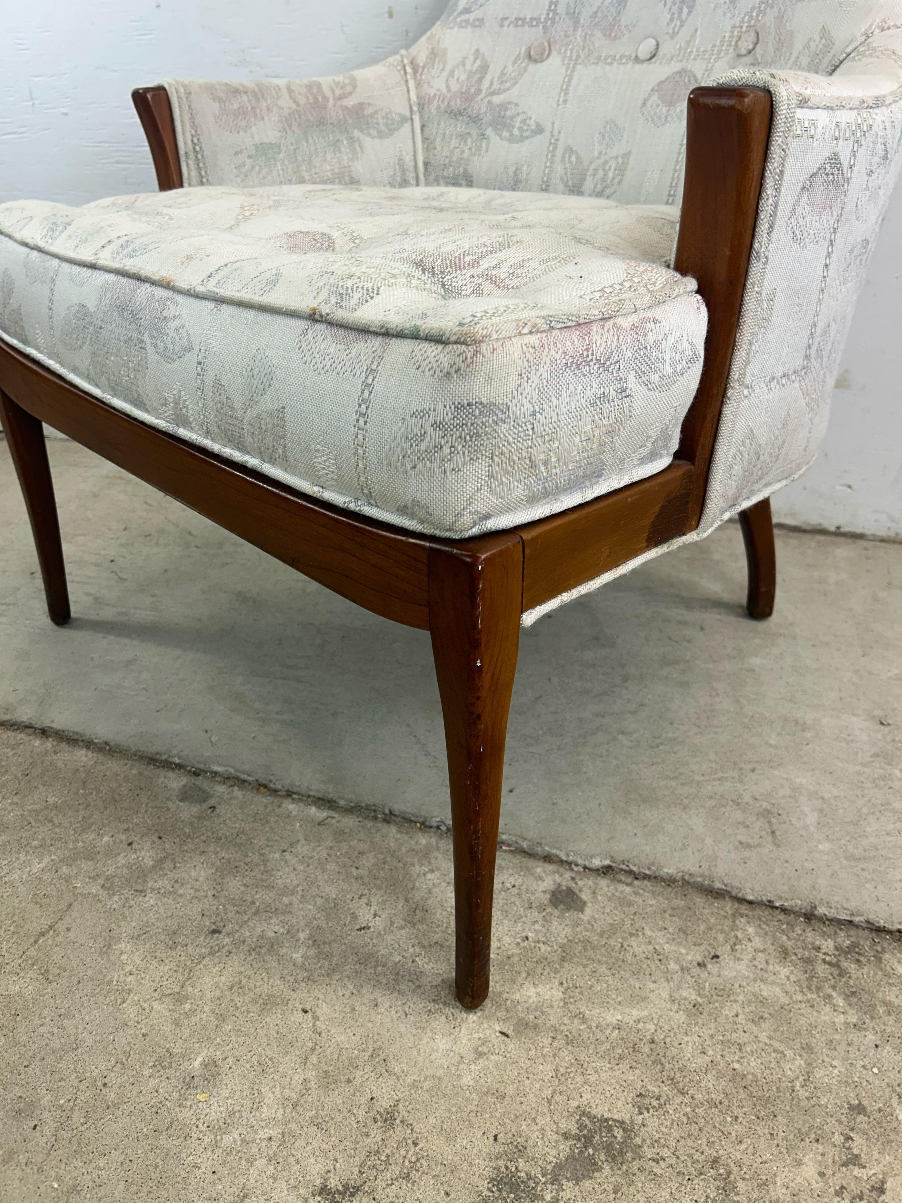 Chaise d'appoint moderne du milieu du siècle avec assise capitonnée et pieds en noyer en vente 7