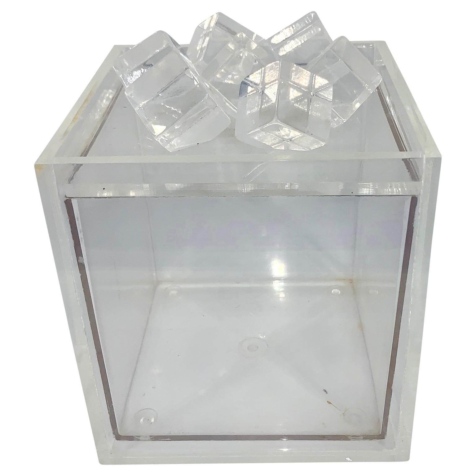 Mid-Century Modern Acrylic Ice-Cube Topped Ice Bucket In Good Condition In Haddonfield, NJ