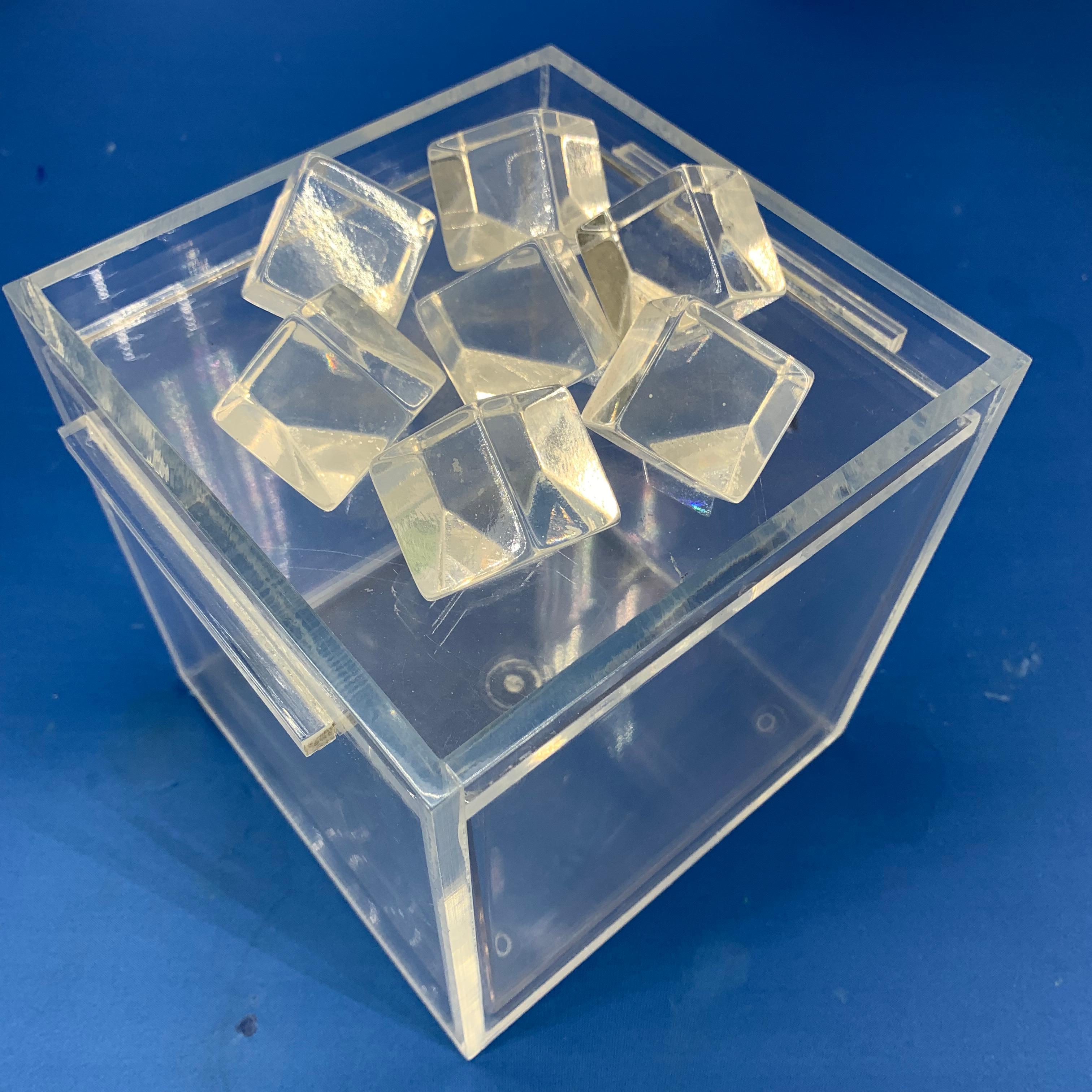Mid-Century Modern Acrylic Ice-Cube Topped Ice Bucket 4