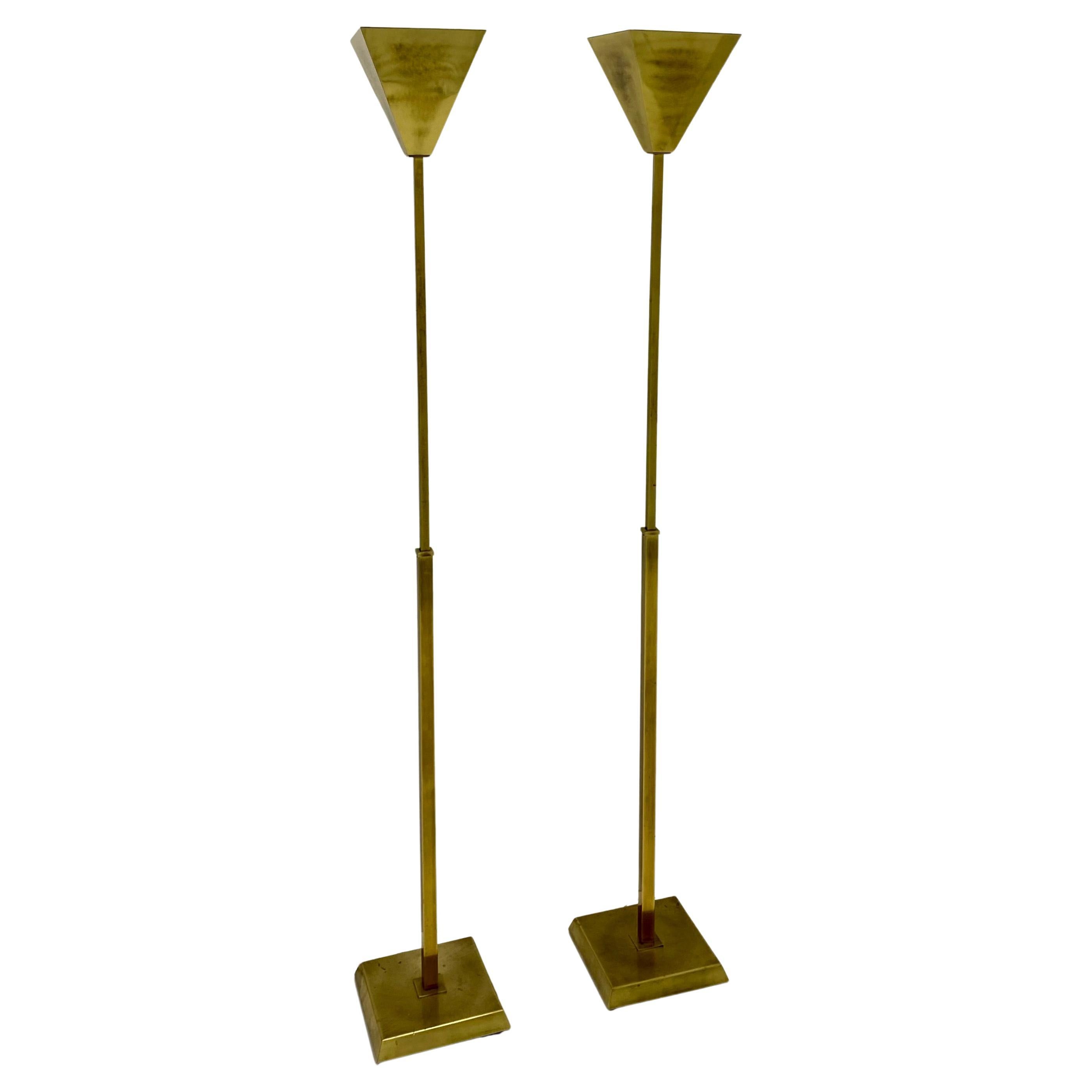 This is a pair of mid-century modern adjustable floor lamps with uplight feature. They adjust from 50” to 65”. The cone shaped portion is 8” square and tall. They are in very good condition.

My shipping is for the Continental US only. 