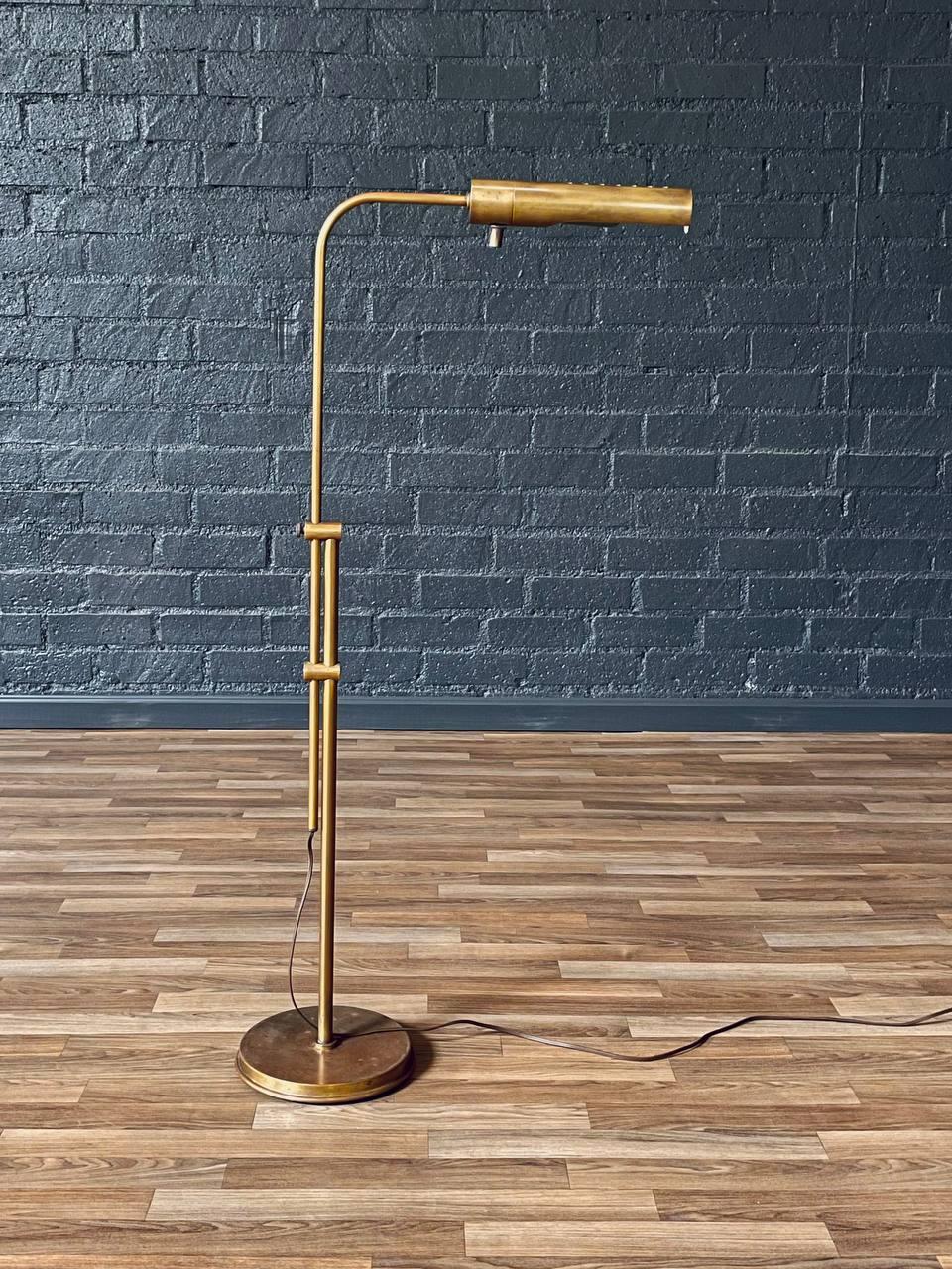 Mid-Century Modern Adjustable Brass Reading Floor Lamp In Good Condition For Sale In Los Angeles, CA