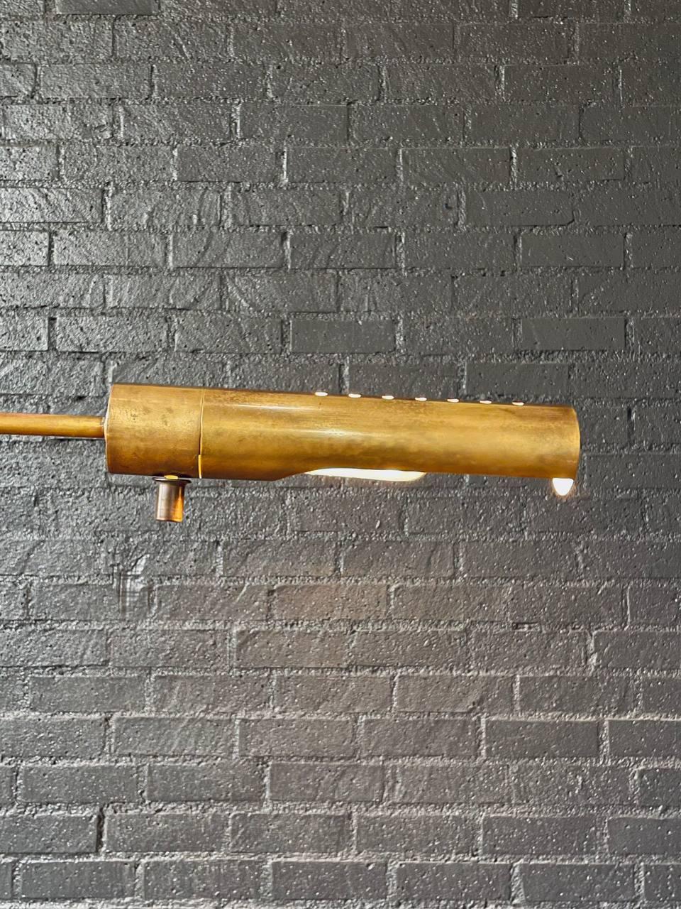 Mid-Century Modern Adjustable Brass Reading Floor Lamp For Sale 1