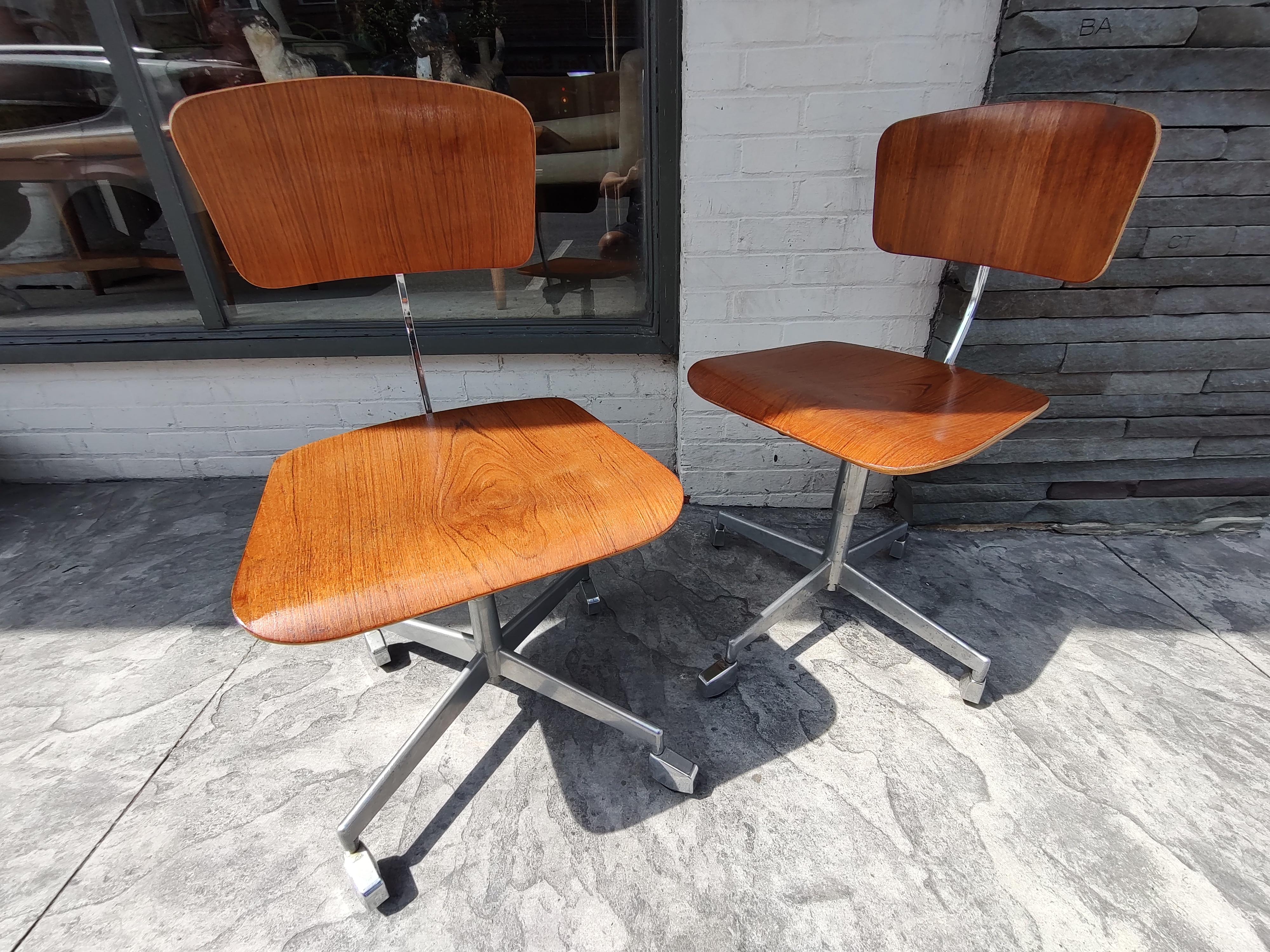 Chrome Mid-Century Modern Adjustable Desk Dining Chairs by Jorgen Rasmussen for Labofa For Sale