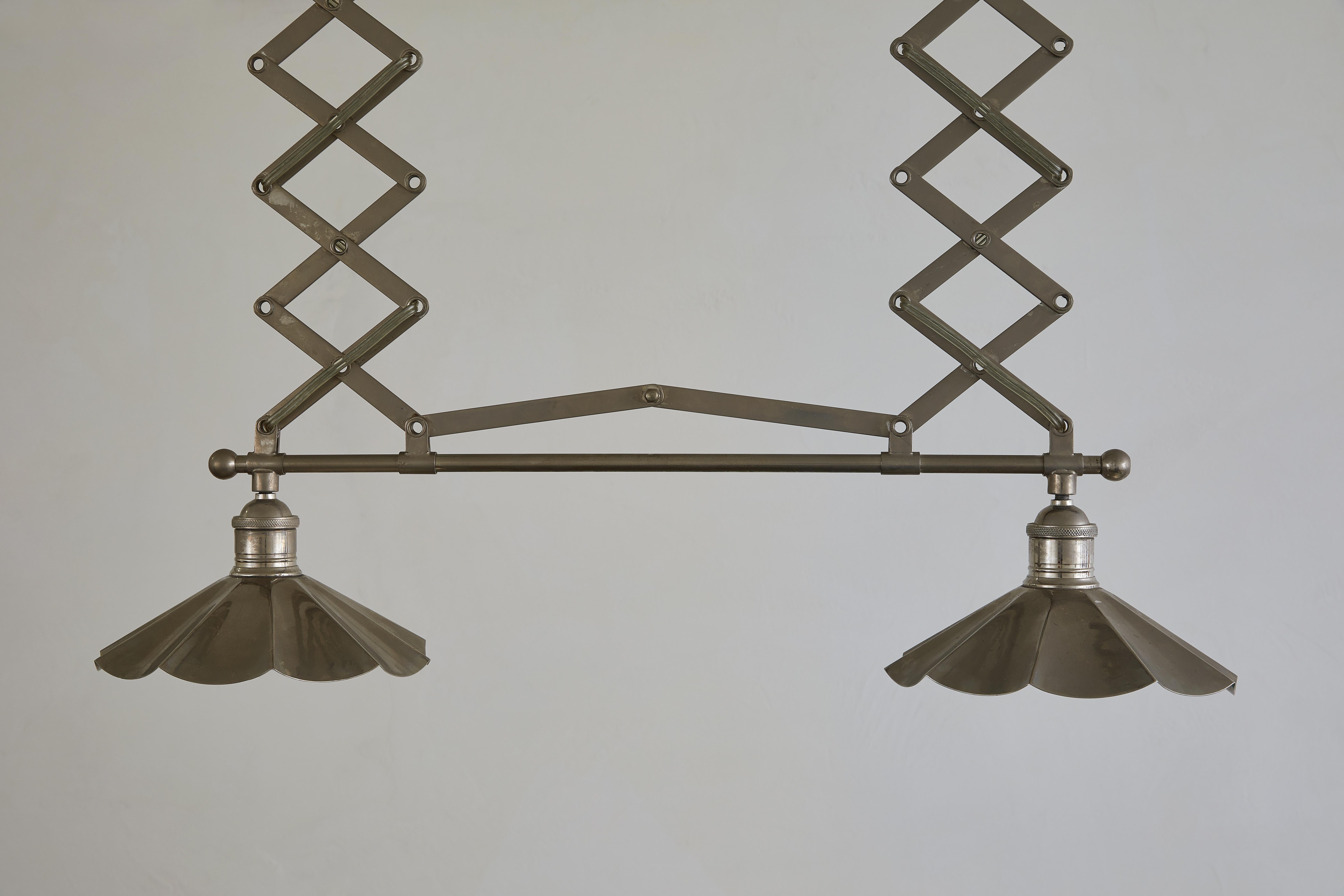 Mid-Century moderno Lampada a sospensione doppia regolabile moderna di metà secolo in vendita