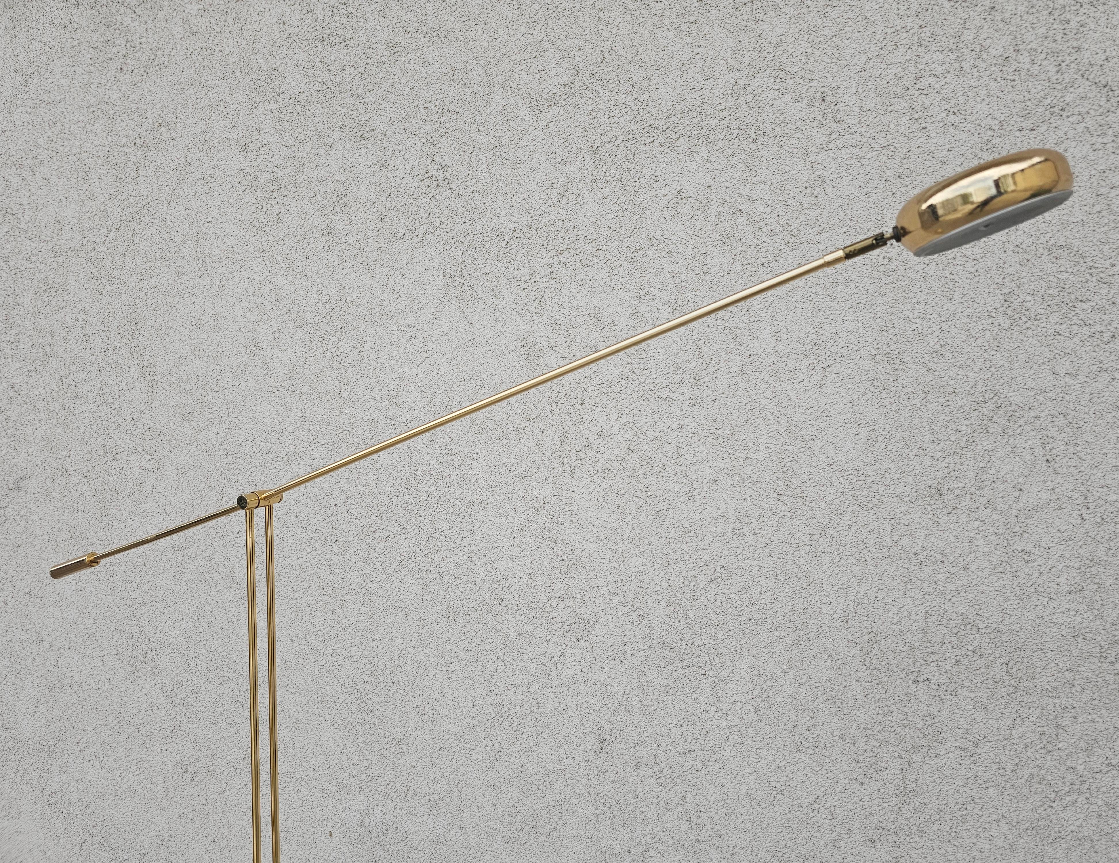 Mid Century Modern Adjustable Sleek Brass Floor Lamp, Germany 1970s In Good Condition For Sale In Beograd, RS