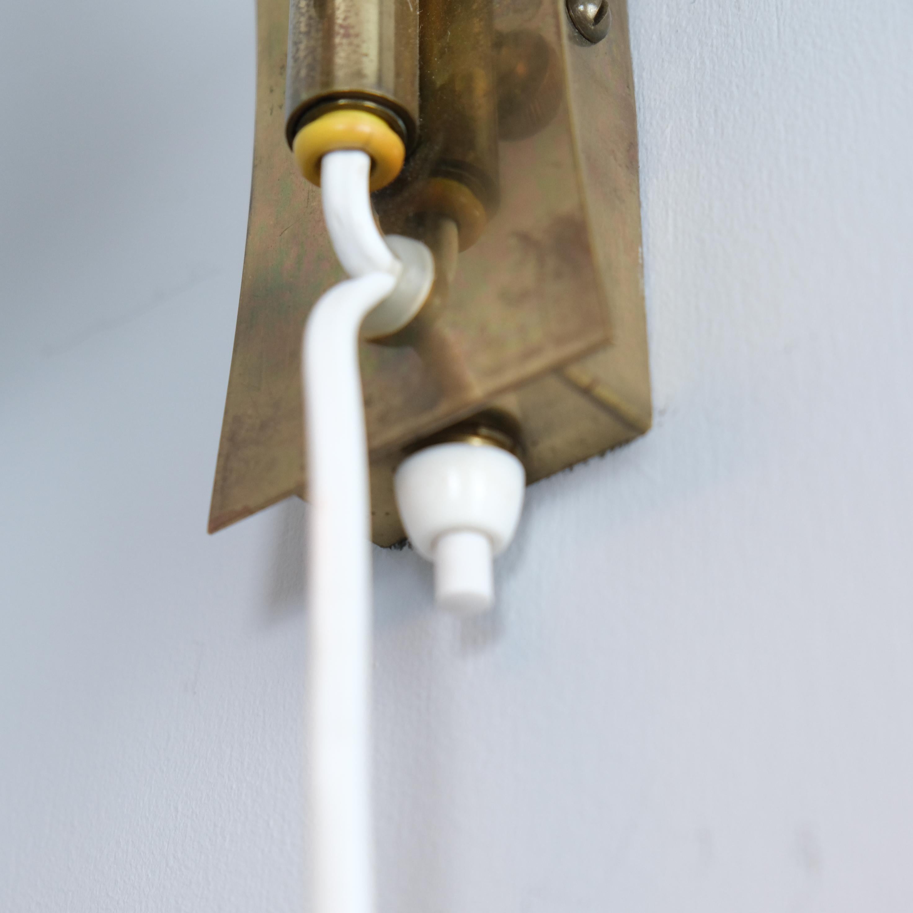 Mid-Century Modern Adjustable Wall Lamp model AI 16 in Brass, Itsu 1950s in vendita 1