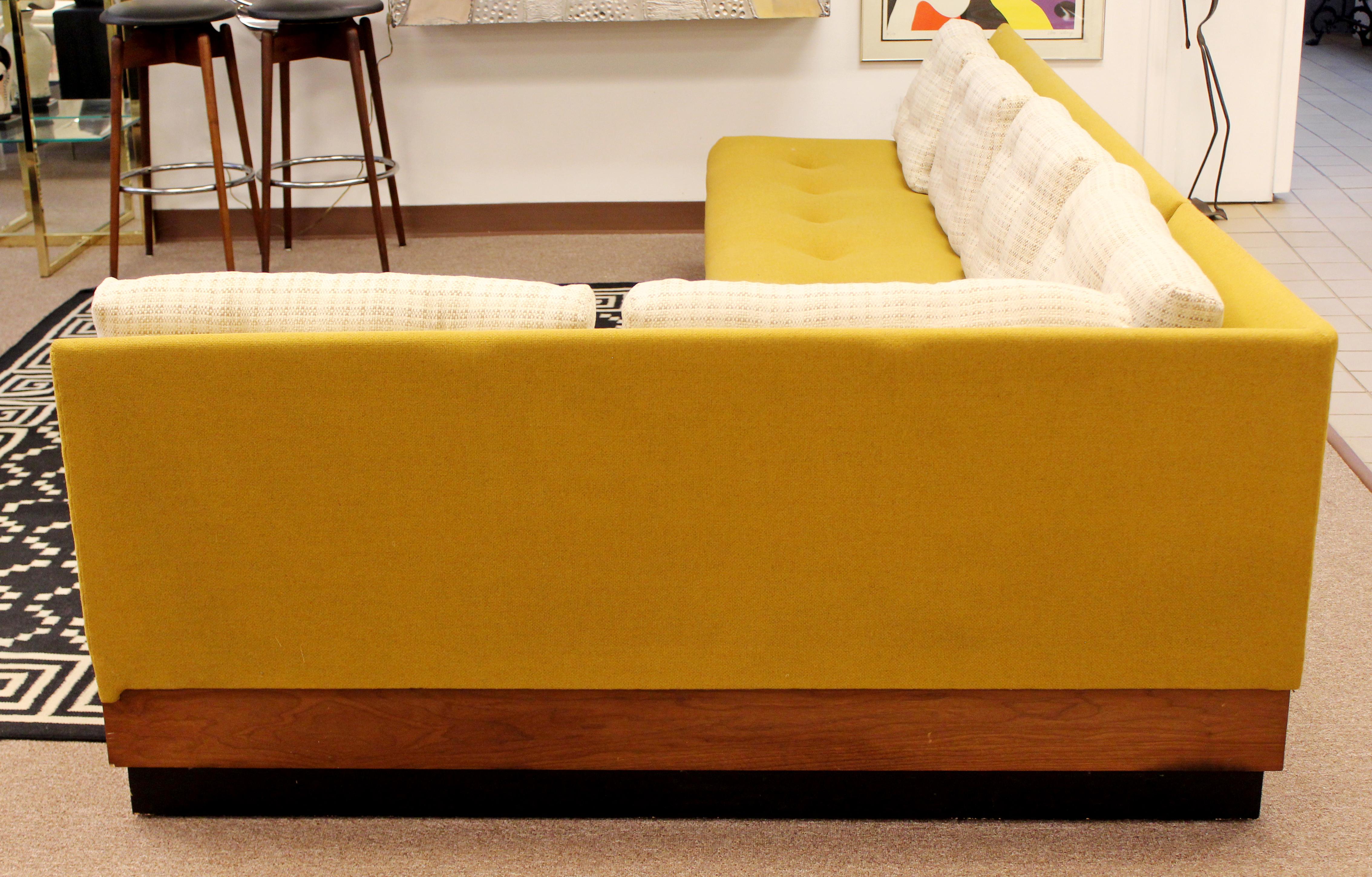 Mid-Century Modern Adrian Pearsall Craft Plinth Base 2 Pc Sectional Sofa, 1960s In Good Condition In Keego Harbor, MI
