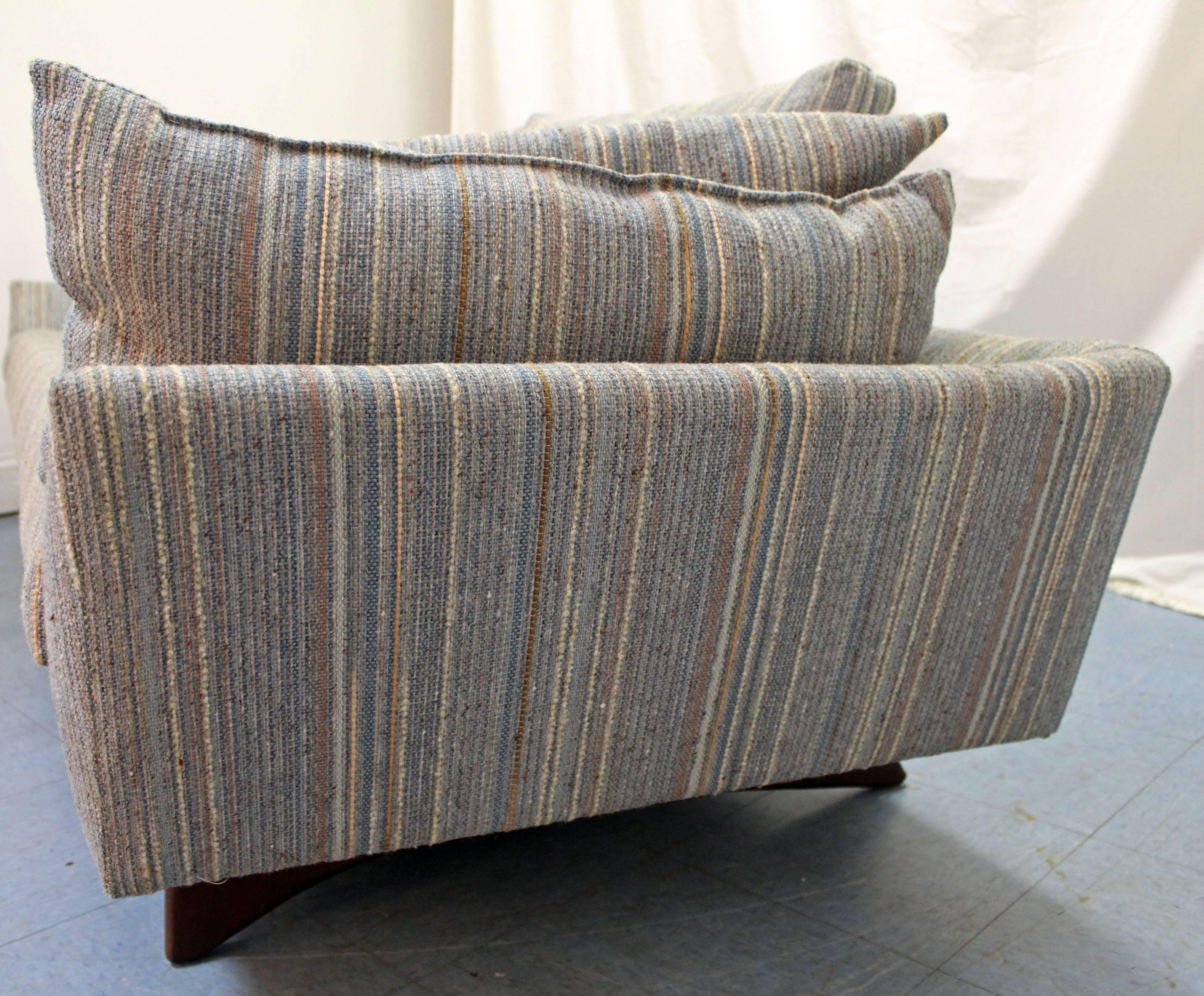 Mid-Century Modern Adrian Pearsall for Craft Associates Sofa 2408 In Excellent Condition In Wilmington, DE
