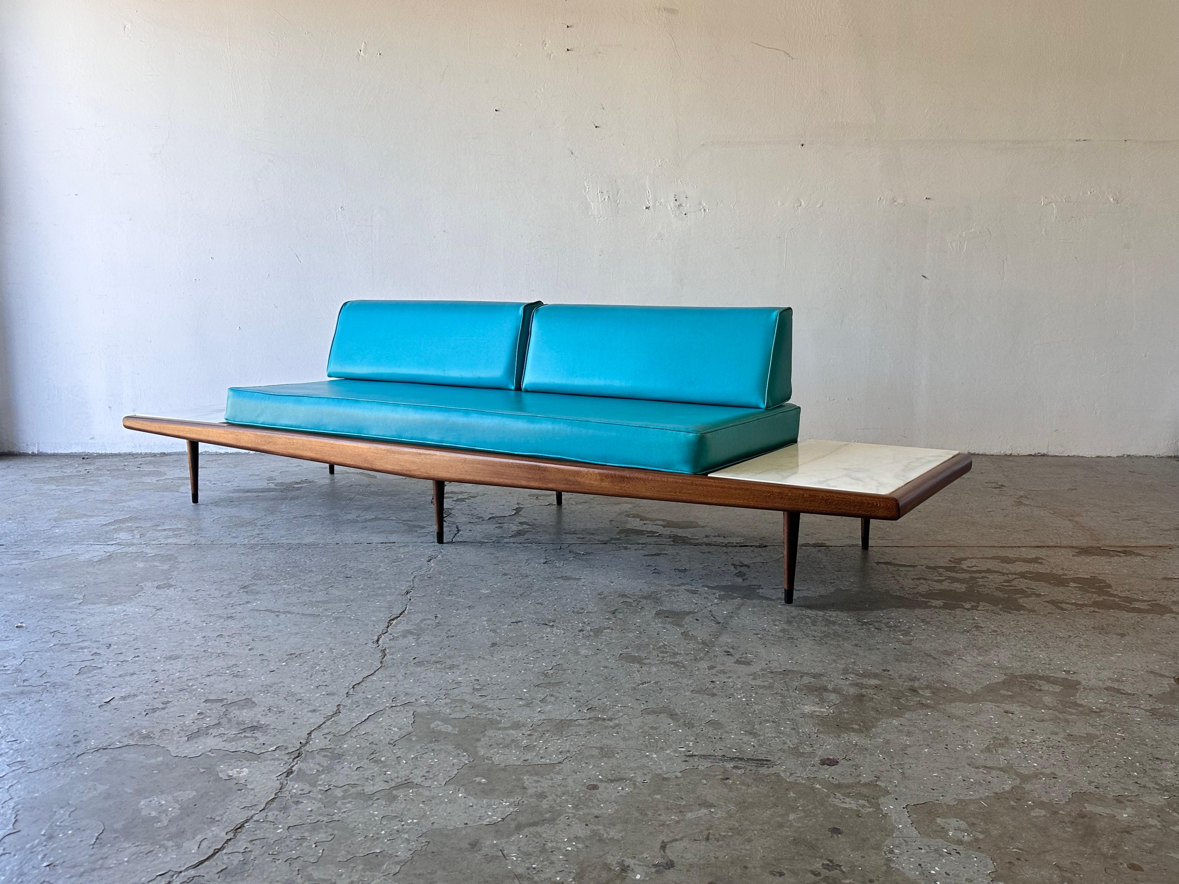 Adrian Pearsall  Mid-Century Modern Long Gondola Sofa - Daybed

Stunning Mid-Century Modern Long Gondola sofa / Daybed . This sofa  has very sought after floating quality that his designs are famous for. Features Italian marble  attached side