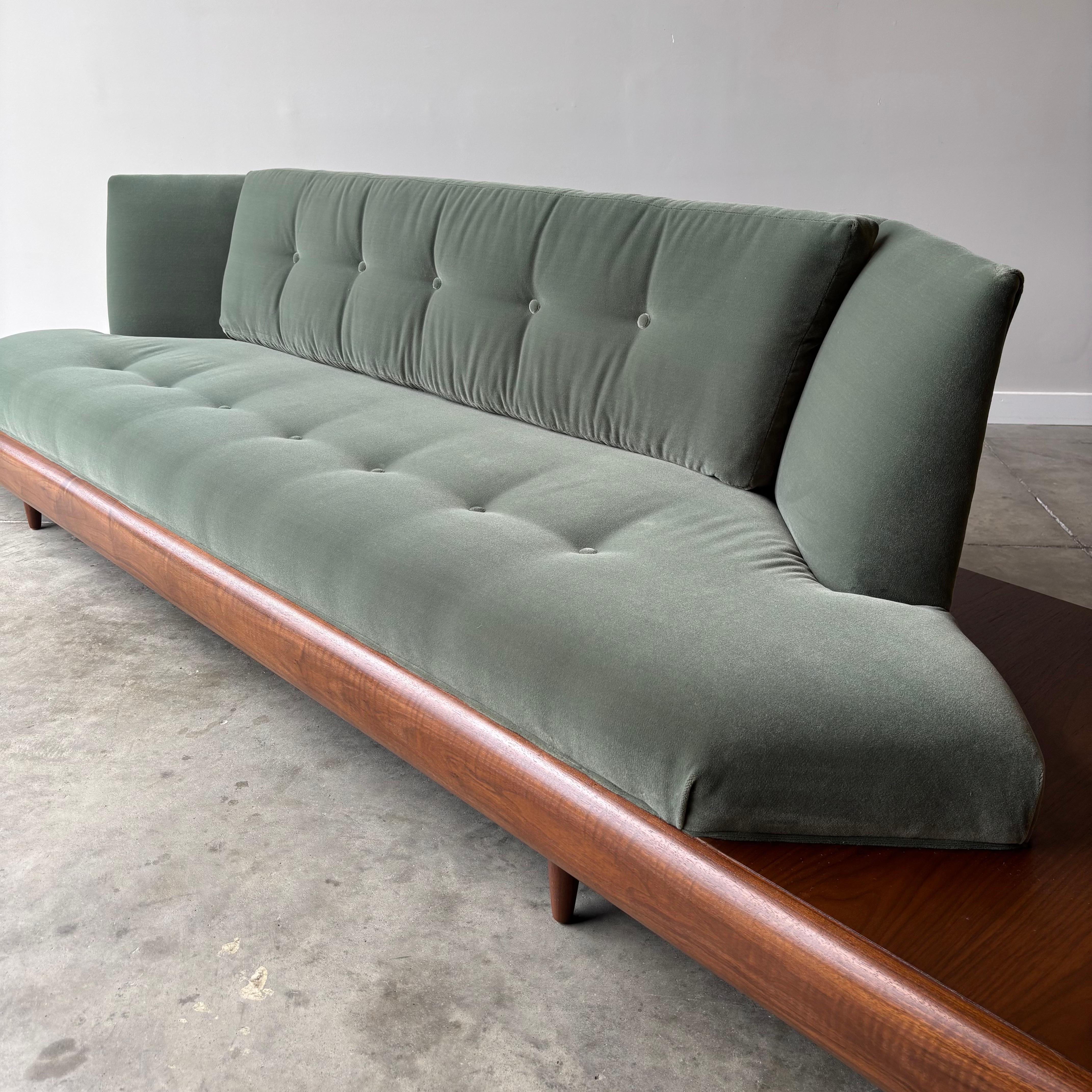 XX secolo Divano a piattaforma Adrian Pearsall, metà secolo, 1960 Craft Associates in vendita