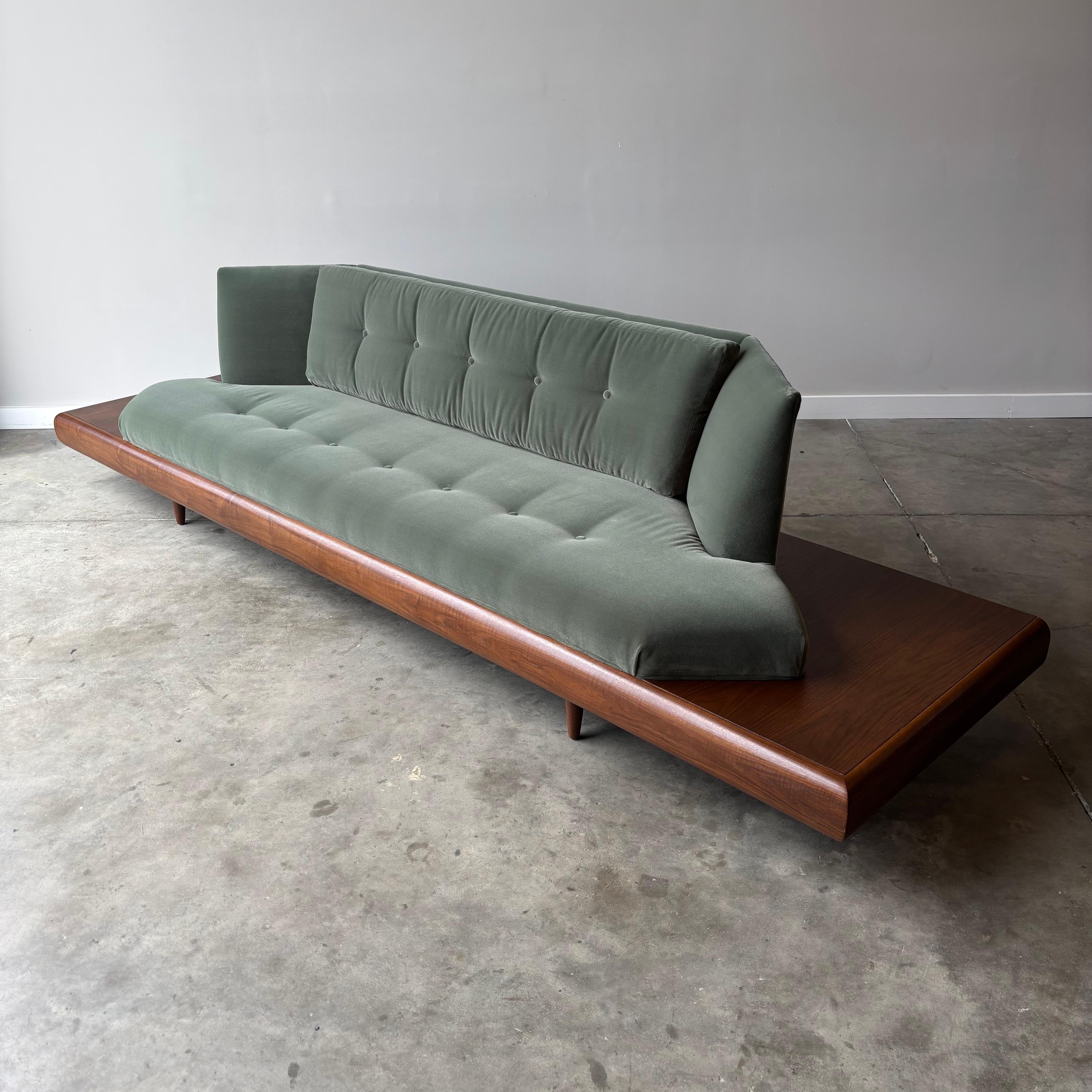 Divano a piattaforma Adrian Pearsall, metà secolo, 1960 Craft Associates in vendita 1