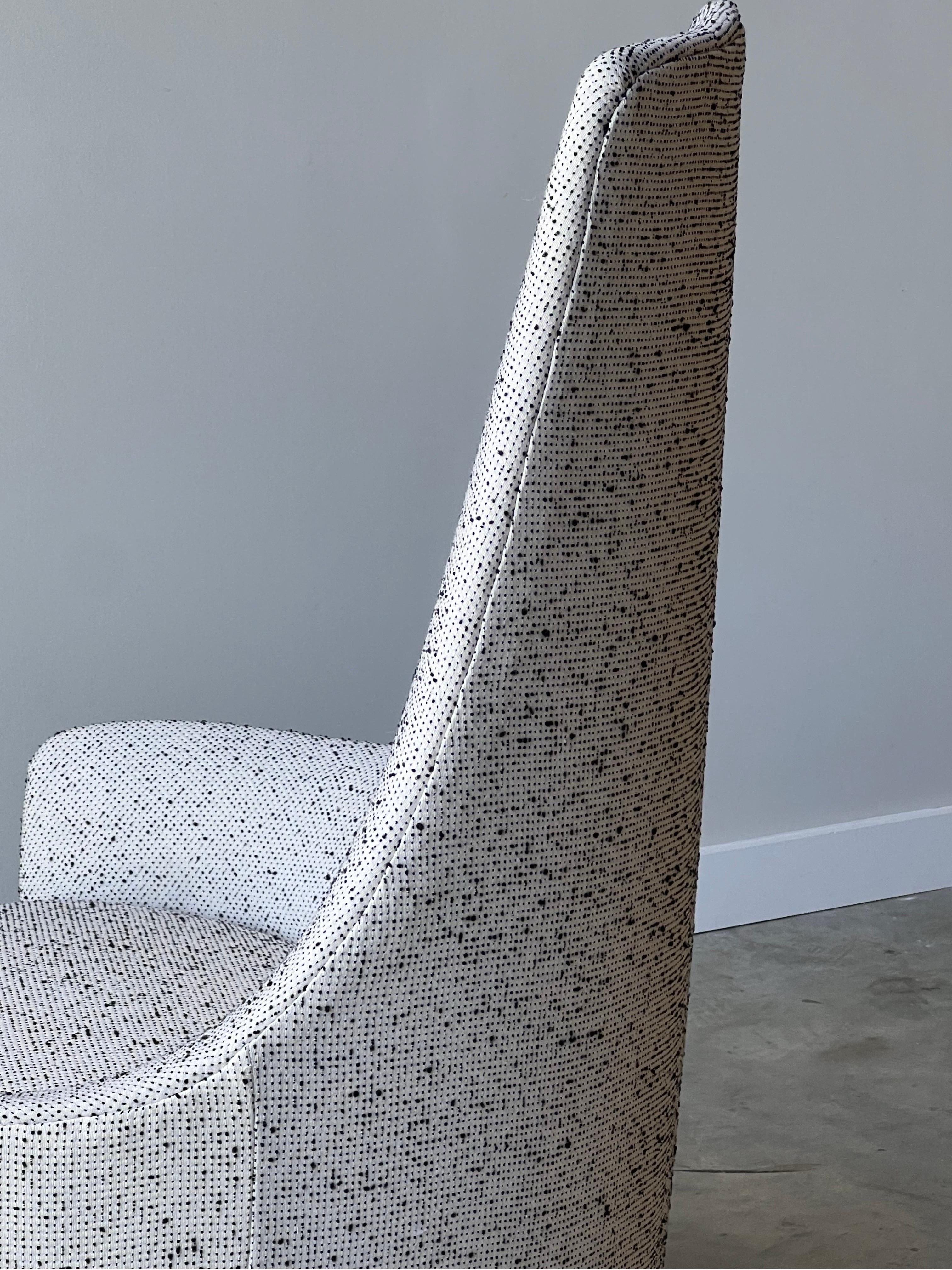 Tissu The Modernity Adrian Pearsall Swivel Lounge (salon pivotant) en vente